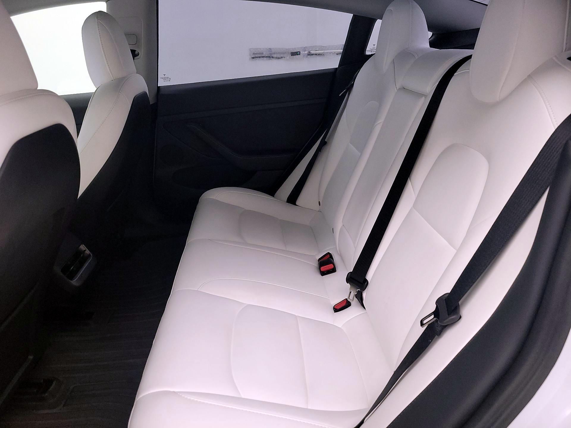 Thumbnail: 2023 Tesla Model 3 - 18