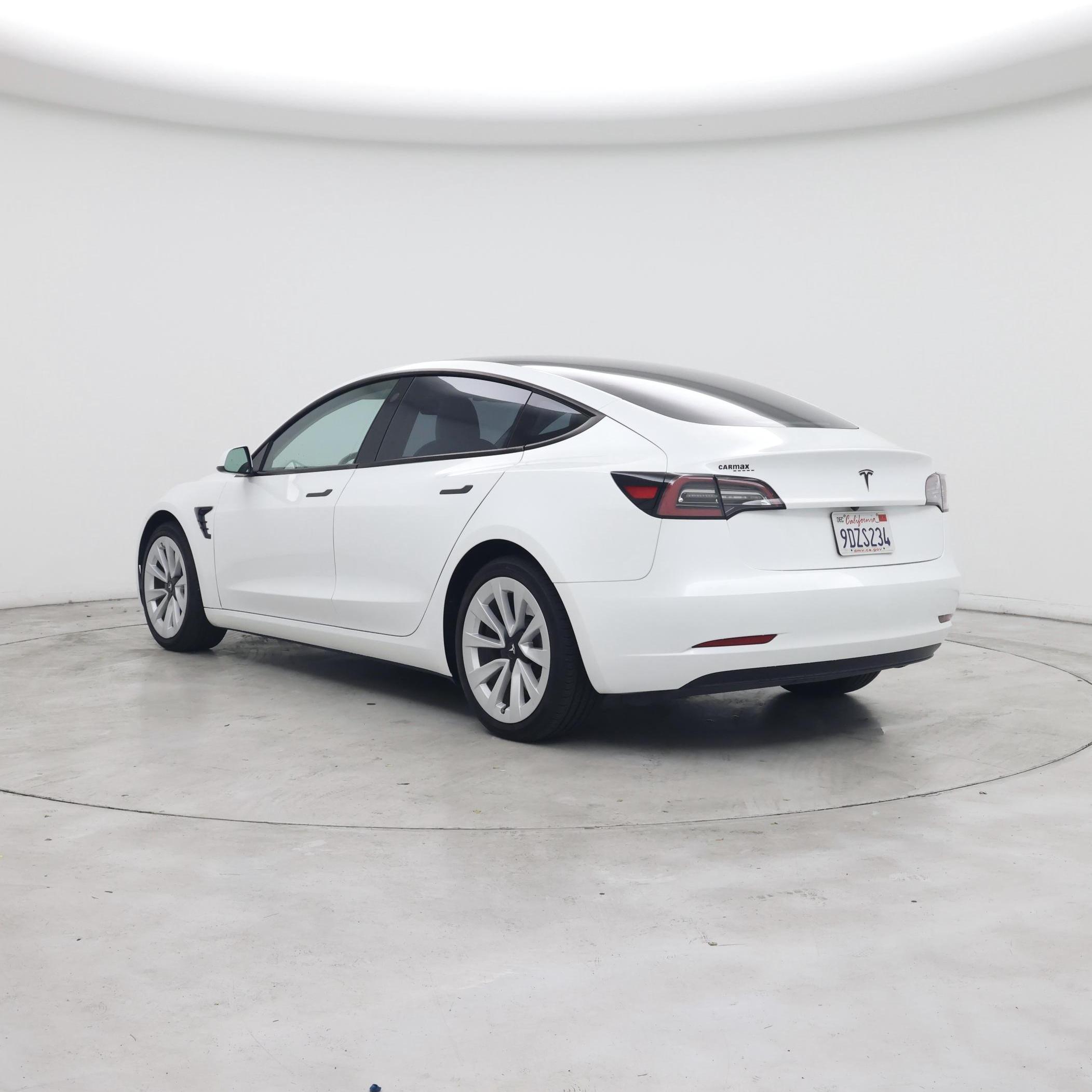 Thumbnail: 2023 Tesla Model 3 - 2