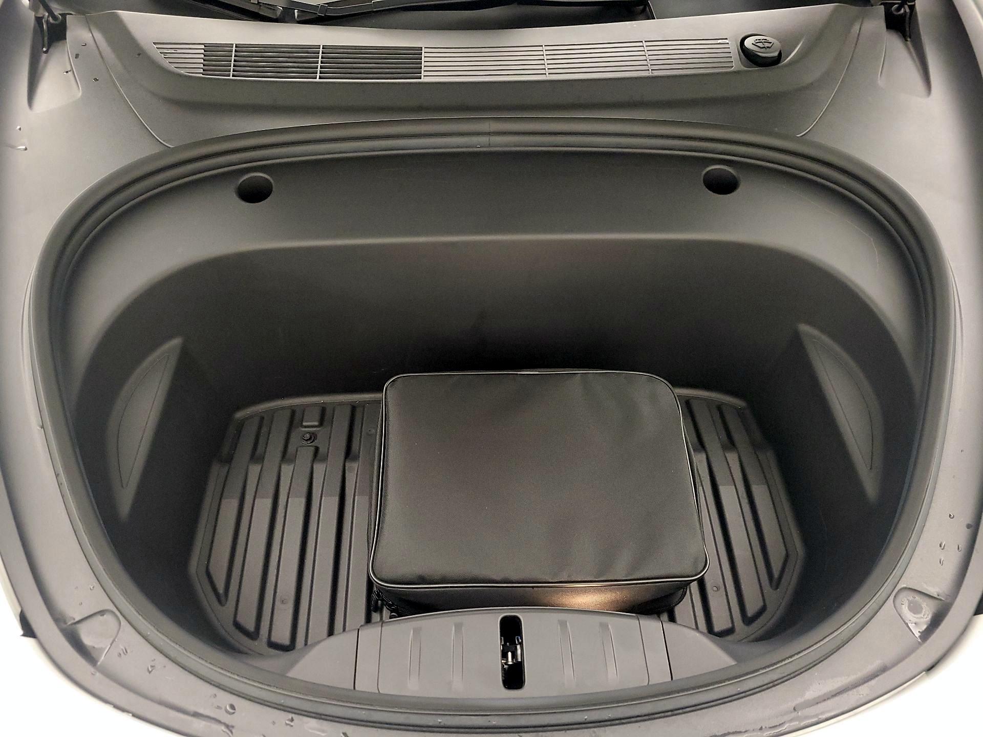 Thumbnail: 2023 Tesla Model 3 - 20