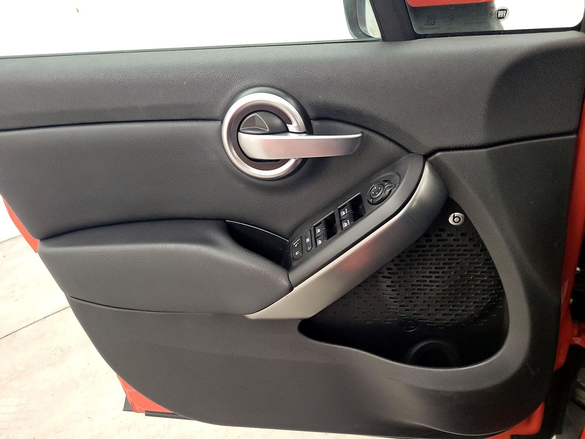 Thumbnail: 2017 Fiat 500X - 12