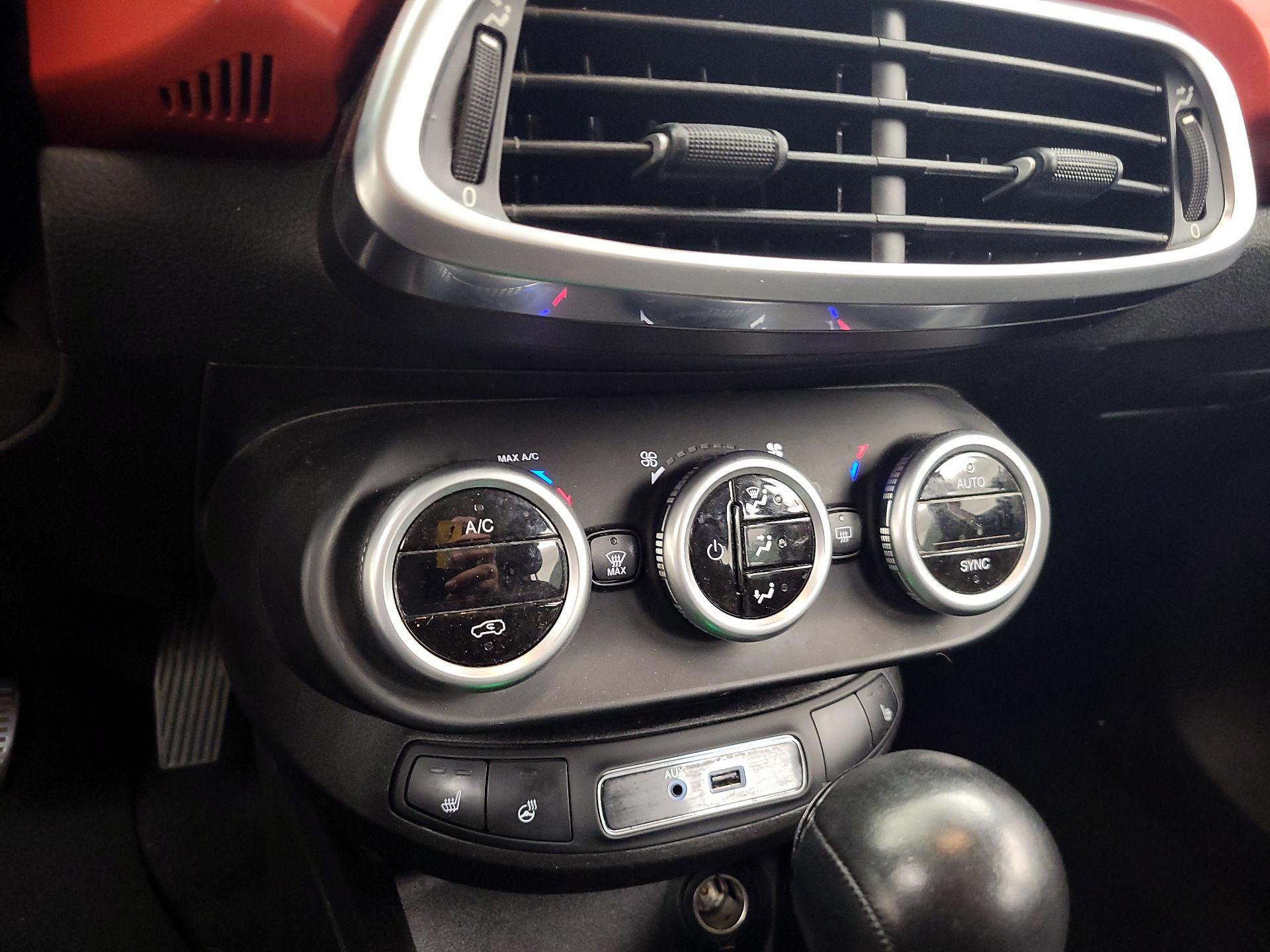 Thumbnail: 2017 Fiat 500X - 16