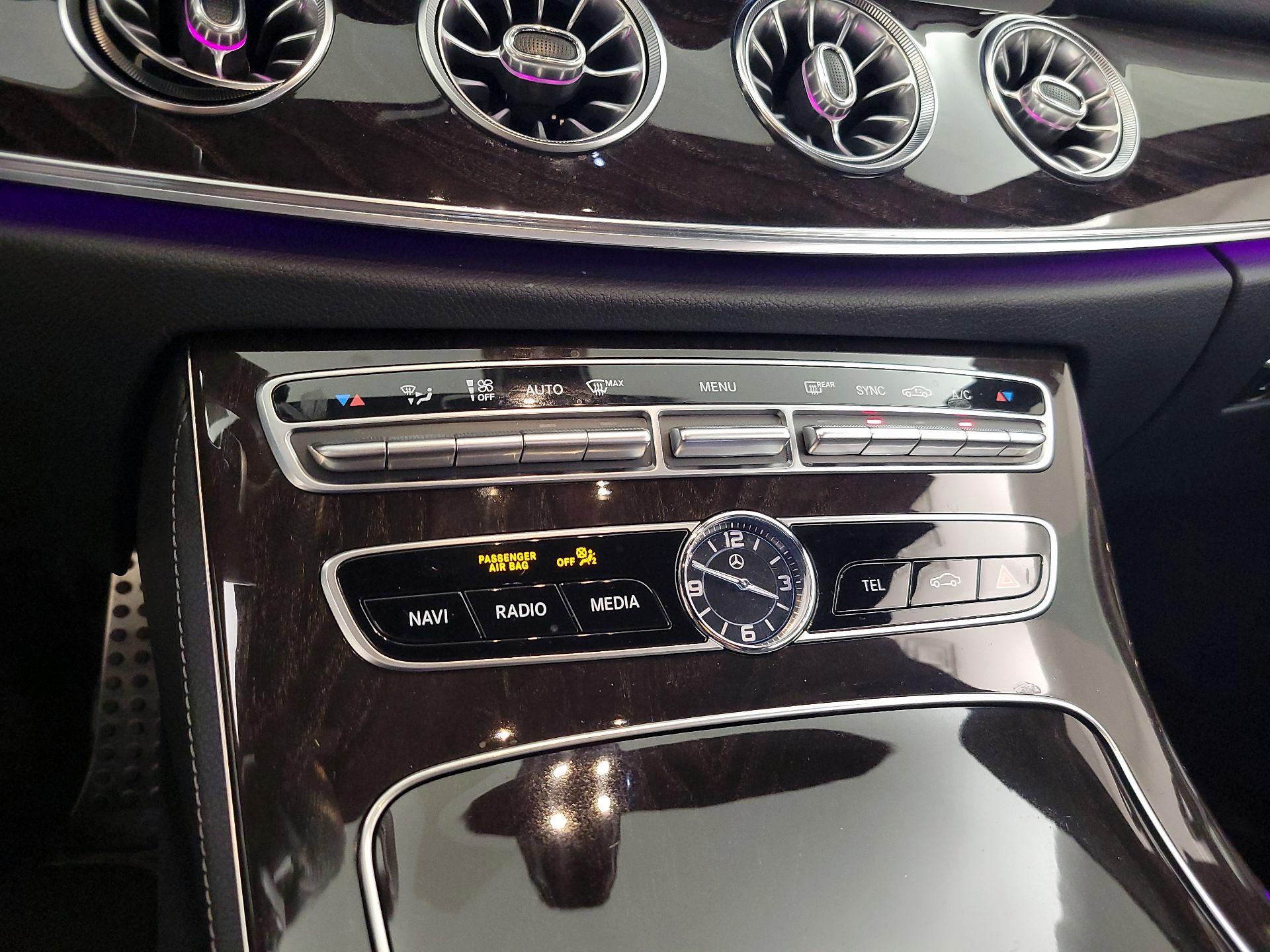 Thumbnail: 2019 Mercedes-Benz E-Class - 16