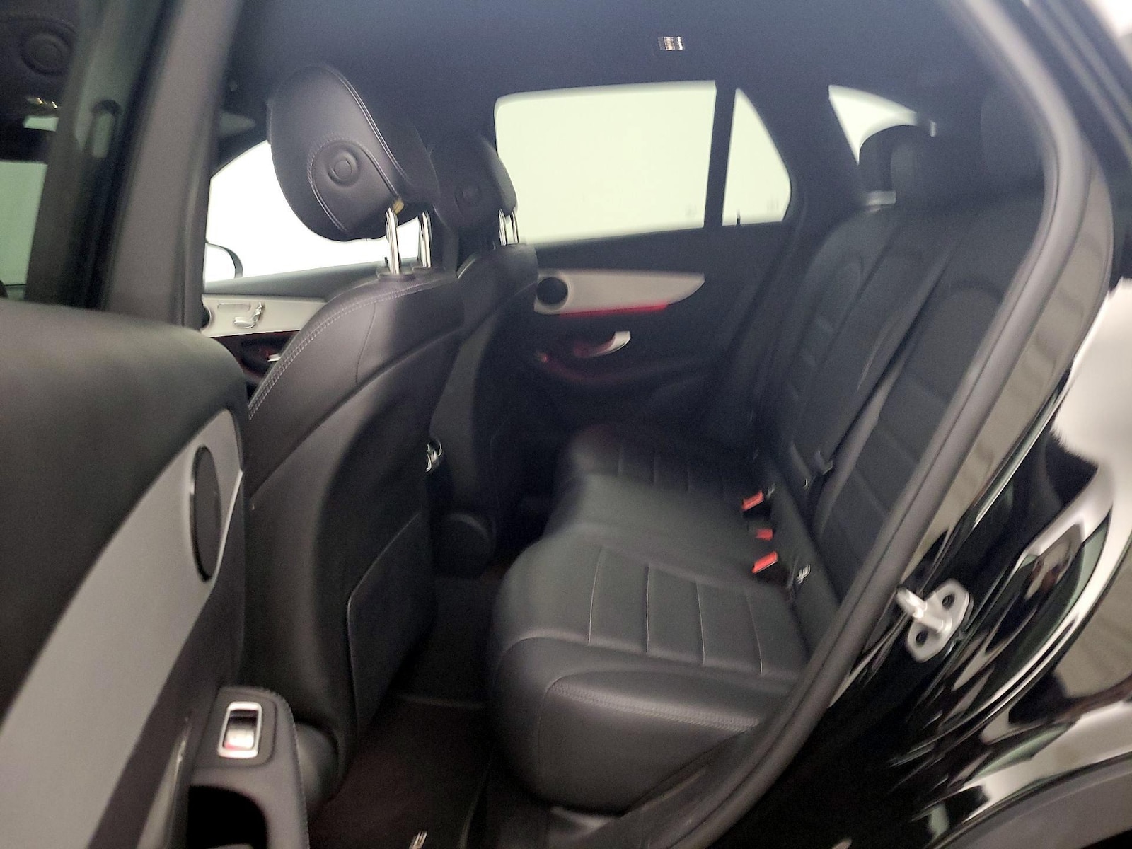 2022 Mercedes-Benz GLC GLC300 - Photo 20