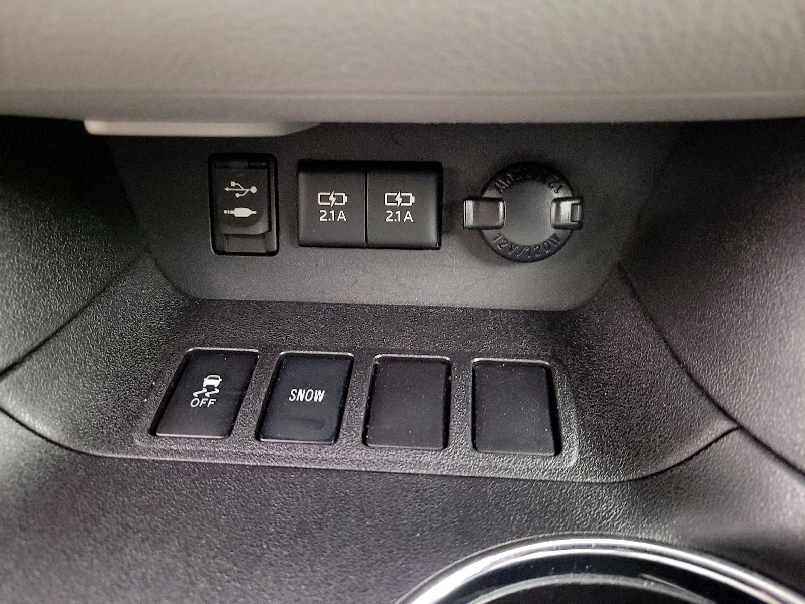 2017 Toyota Highlander XLE - Photo 19