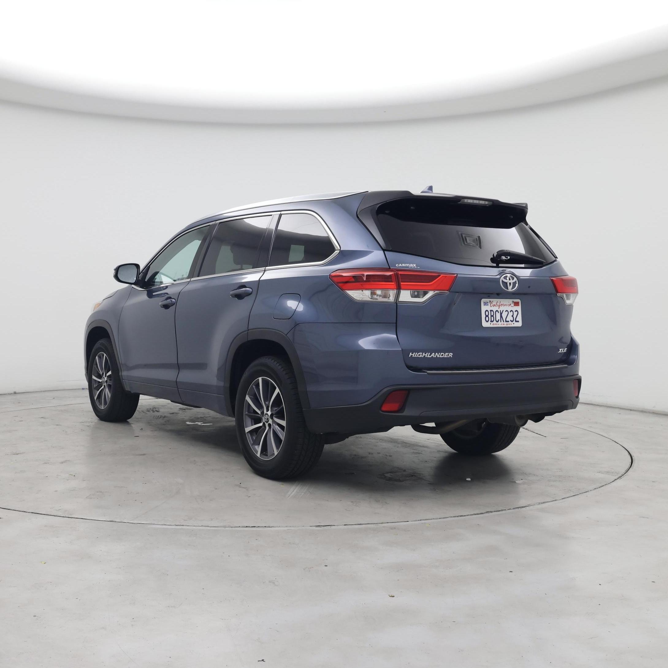 Thumbnail: 2017 Toyota Highlander - 2