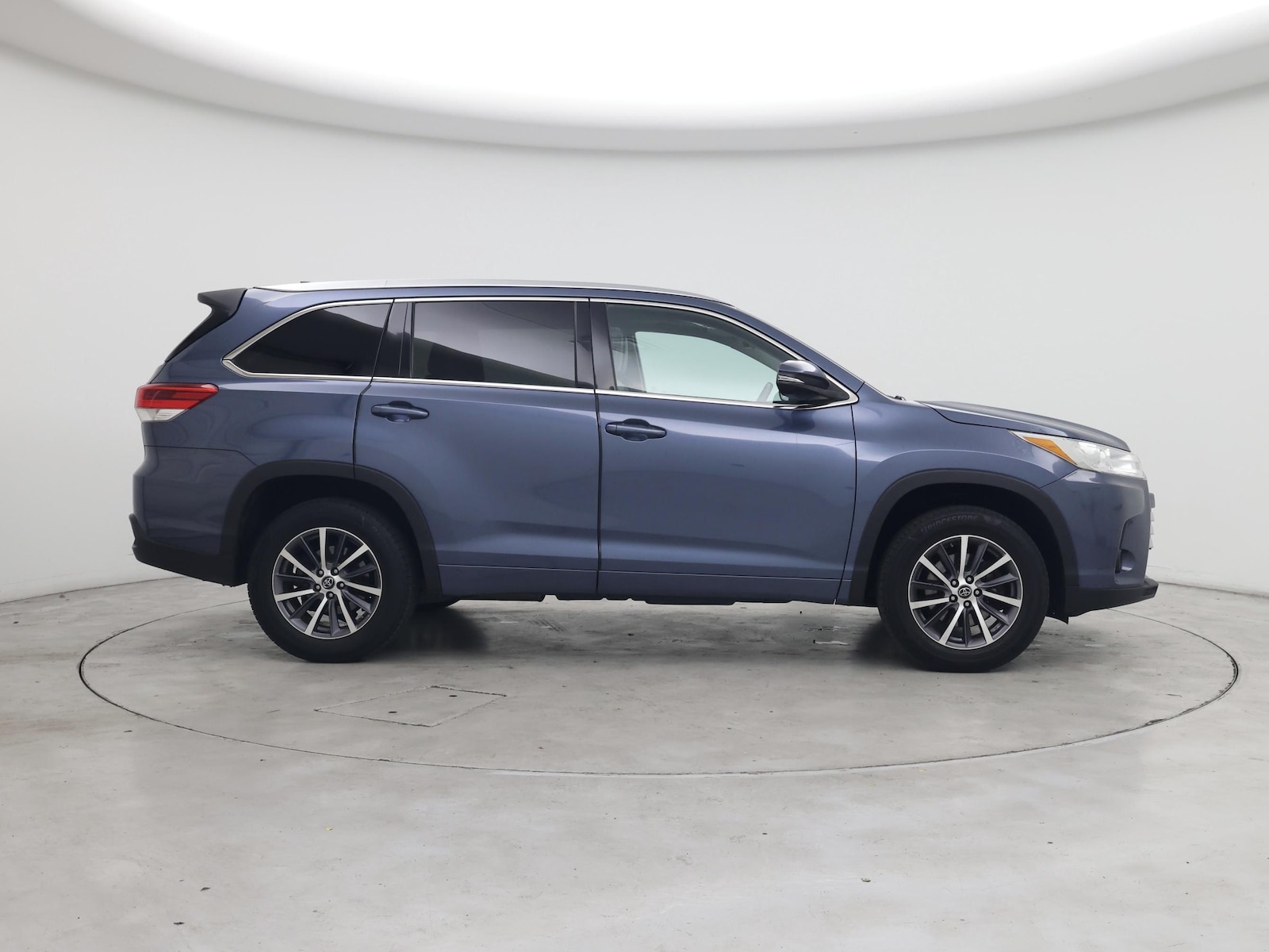2017 Toyota Highlander XLE - Photo 8