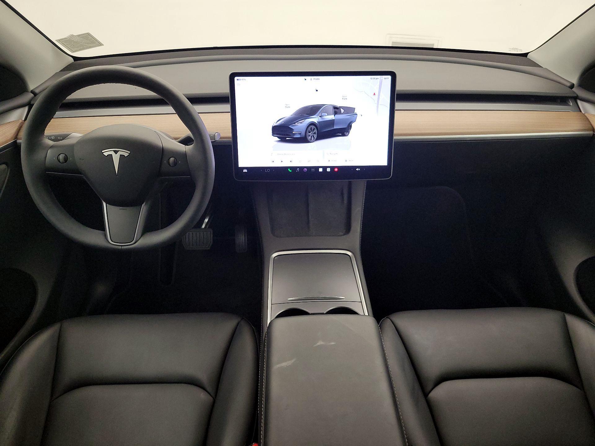 Thumbnail: 2025 Tesla Model Y - 9