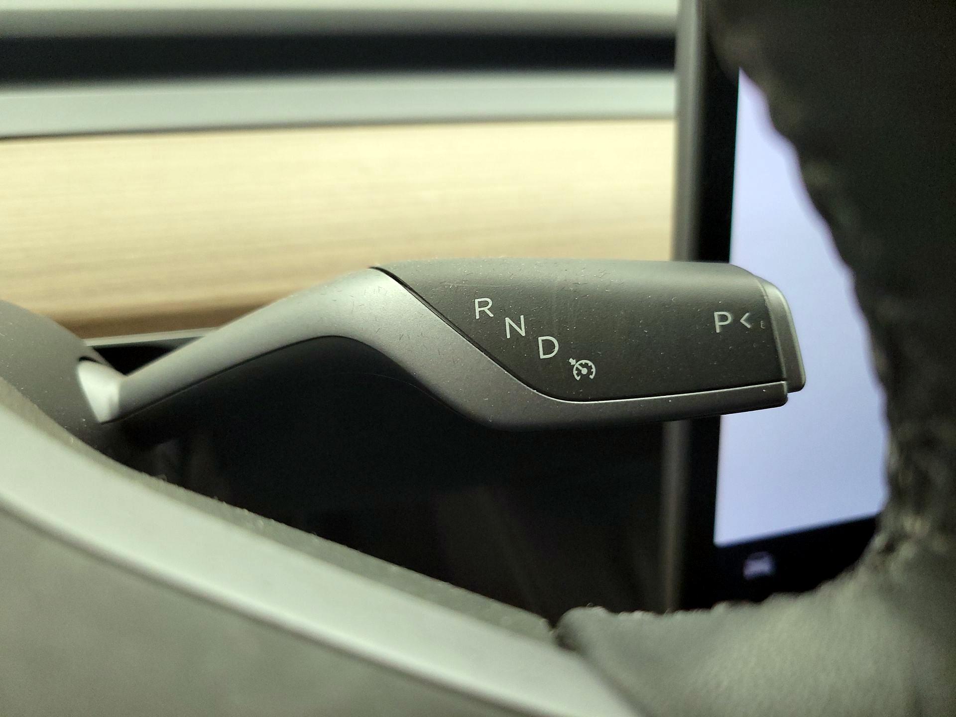 Thumbnail: 2025 Tesla Model Y - 17