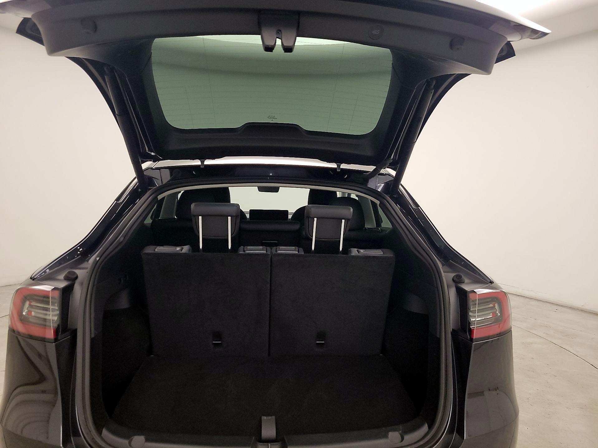 Thumbnail: 2025 Tesla Model Y - 20