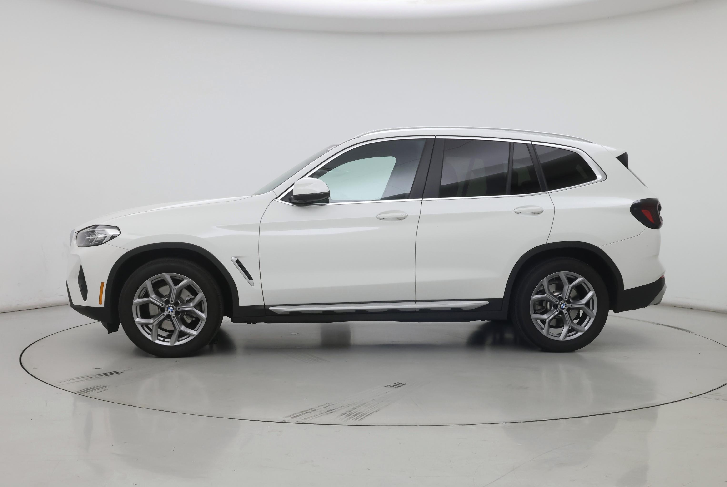 Thumbnail: 2023 BMW X3 - 3