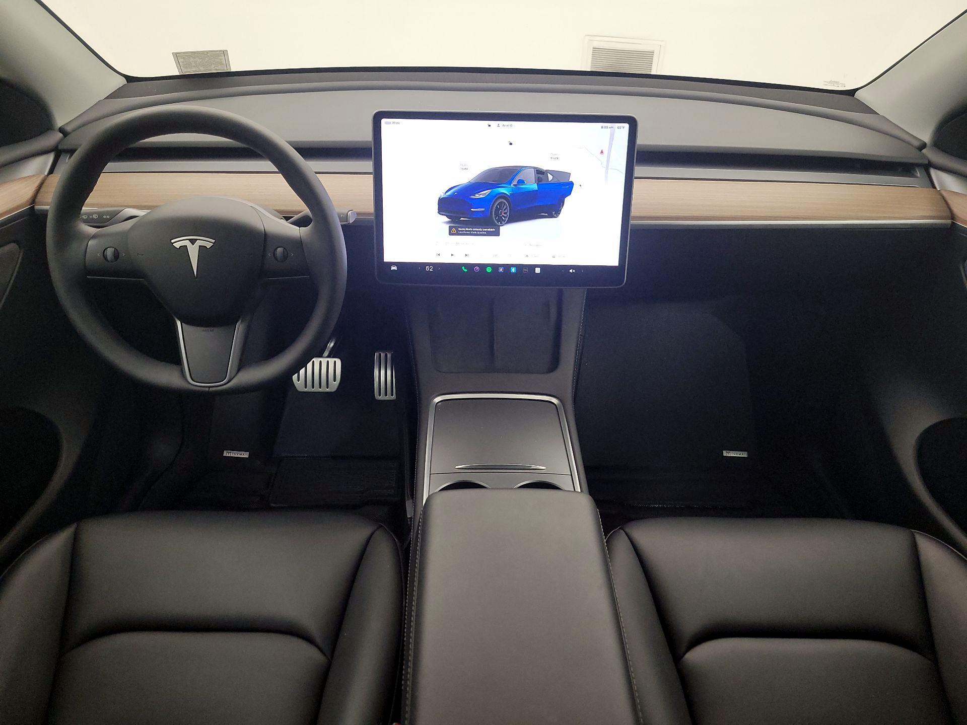 Thumbnail: 2025 Tesla Model Y - 8