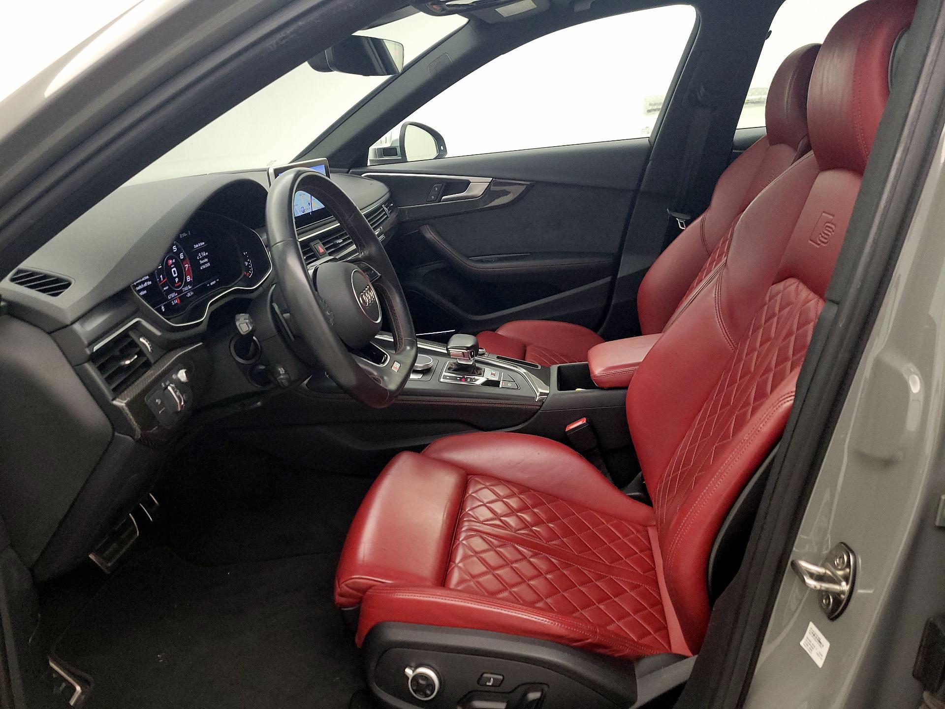 Thumbnail: 2019 Audi S4 - 11