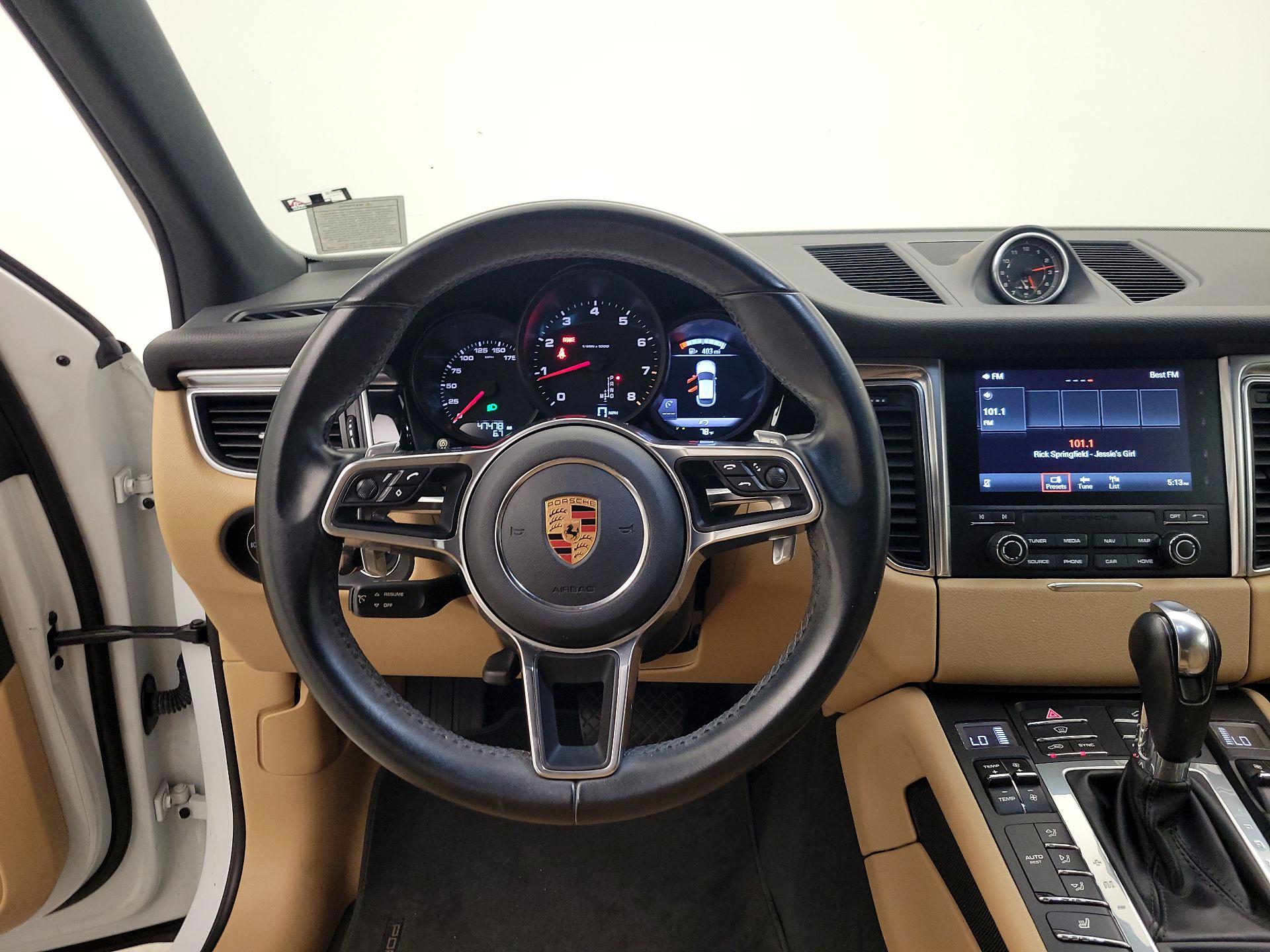 Thumbnail: 2018 Porsche Macan - 10
