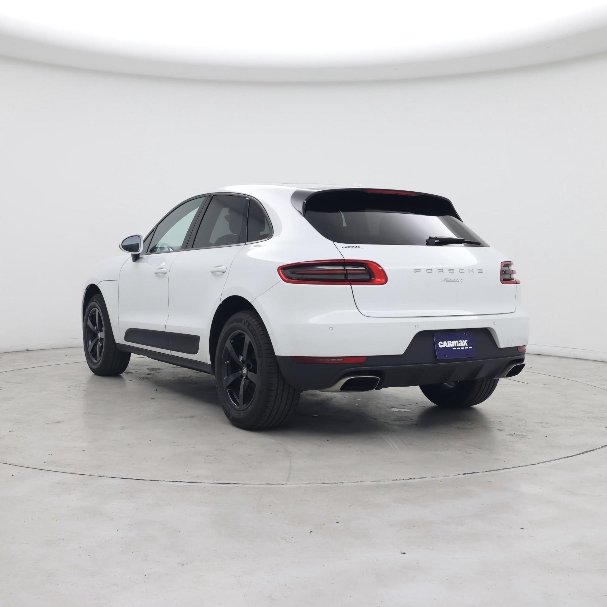 Thumbnail: 2018 Porsche Macan - 2