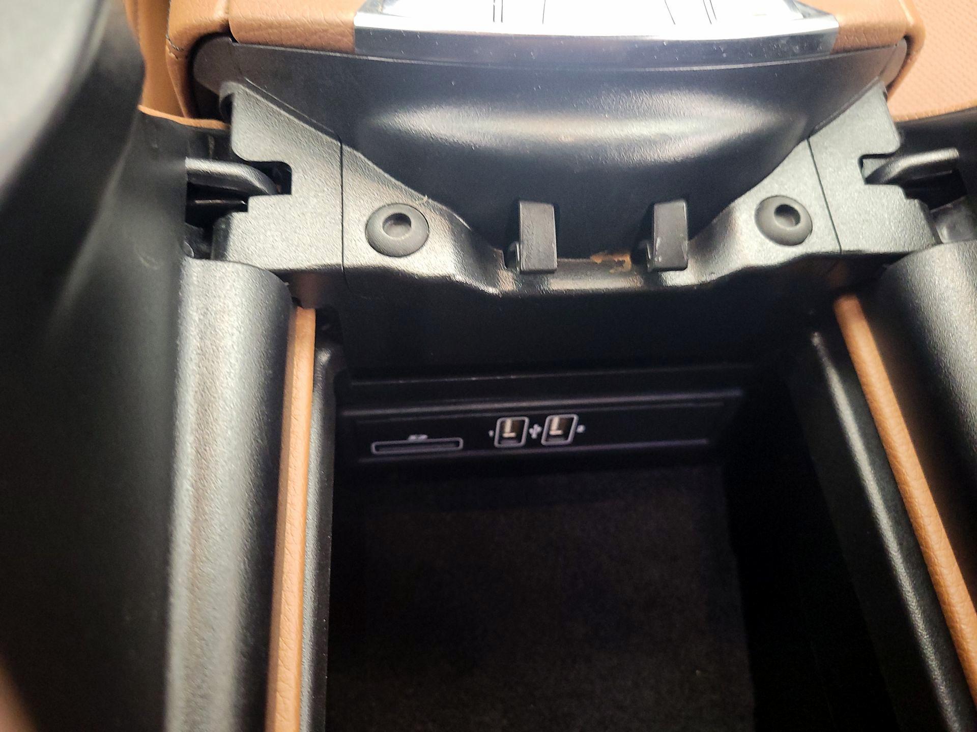 Thumbnail: 2019 Mercedes-Benz E-Class - 18