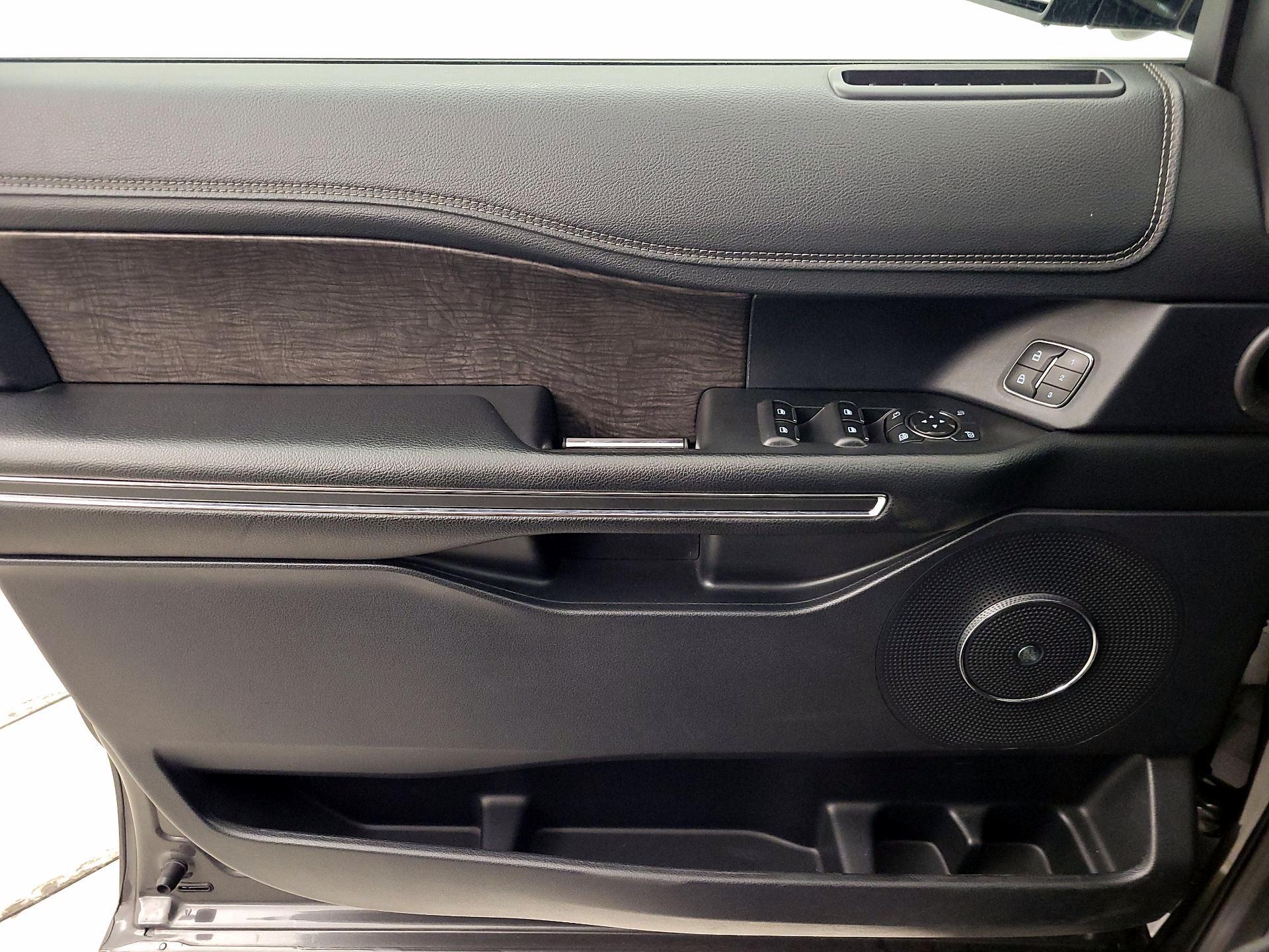 Thumbnail: 2020 Ford Expedition - 12