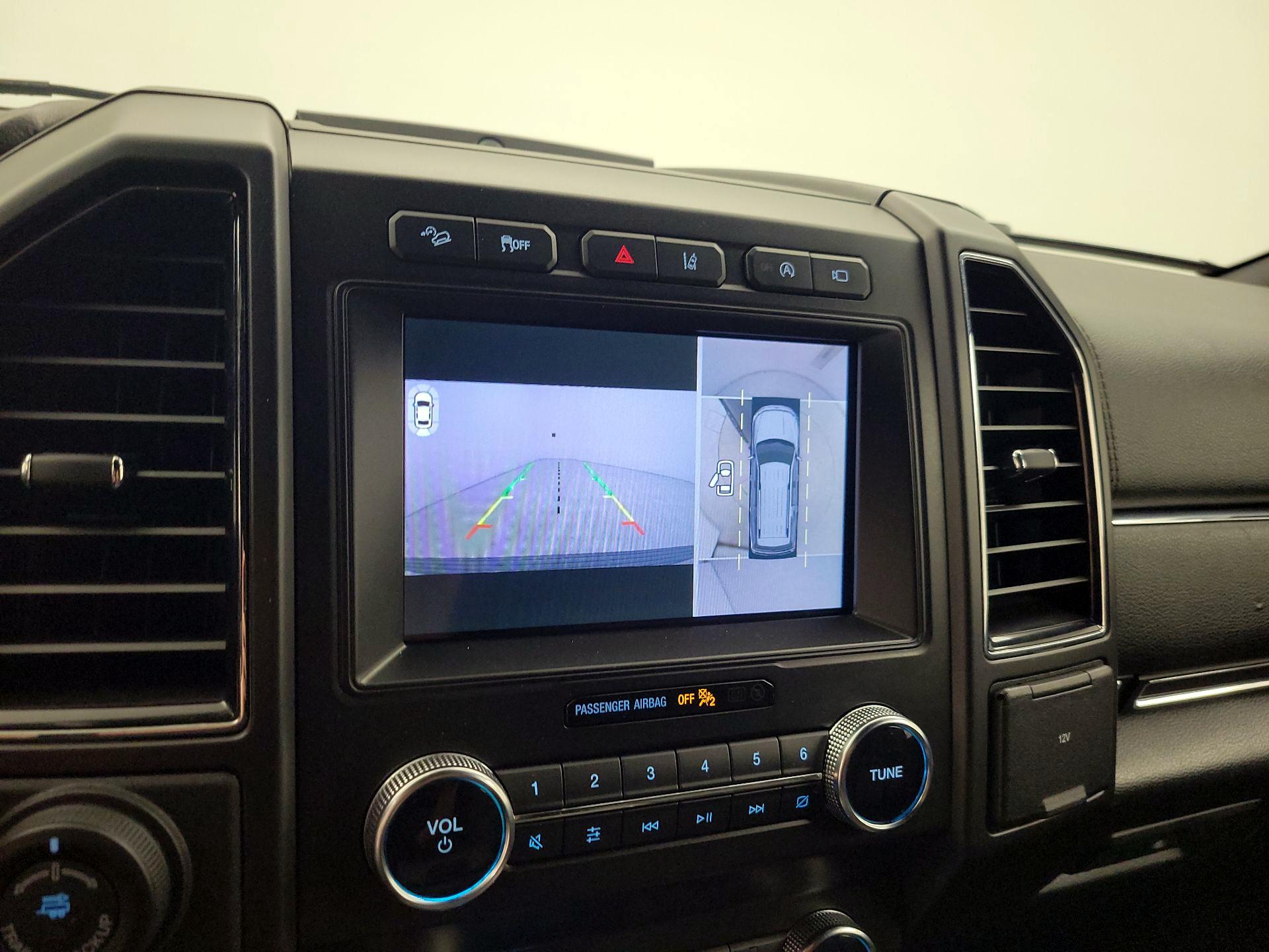 Thumbnail: 2020 Ford Expedition - 14