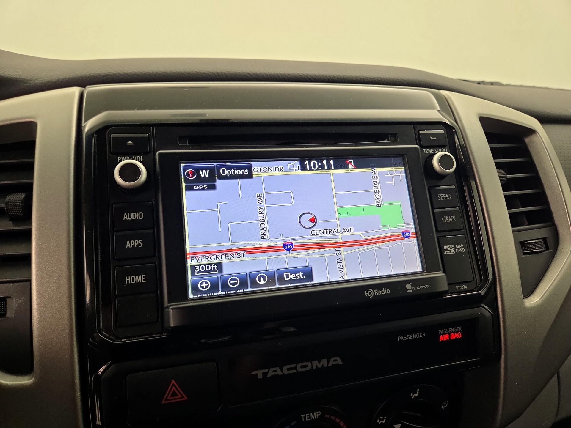 Thumbnail: 2015 Toyota Tacoma - 14