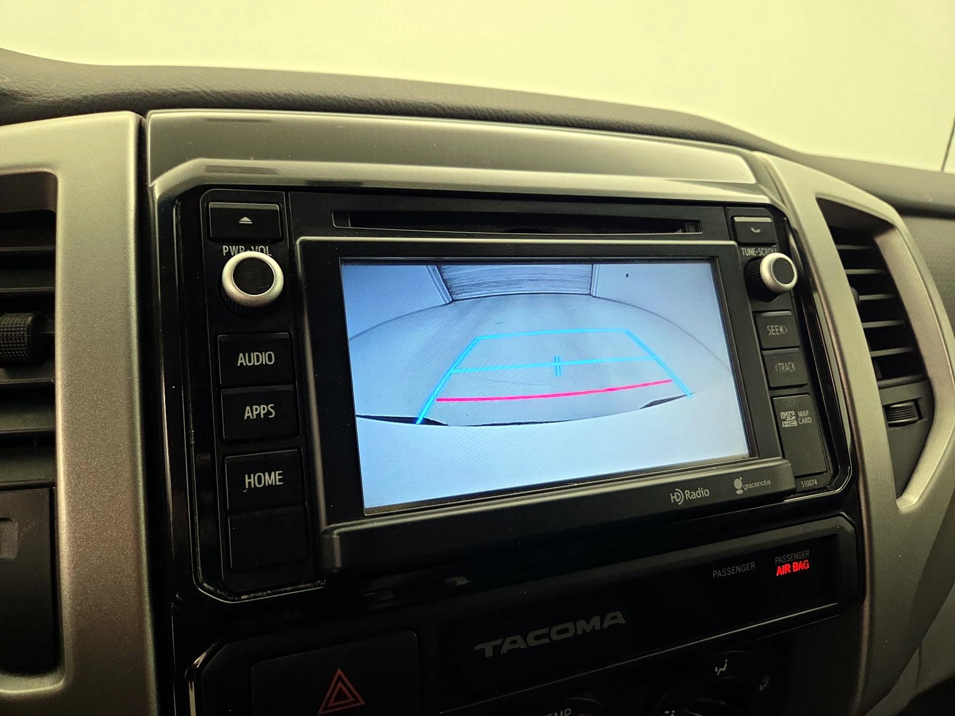 Thumbnail: 2015 Toyota Tacoma - 15