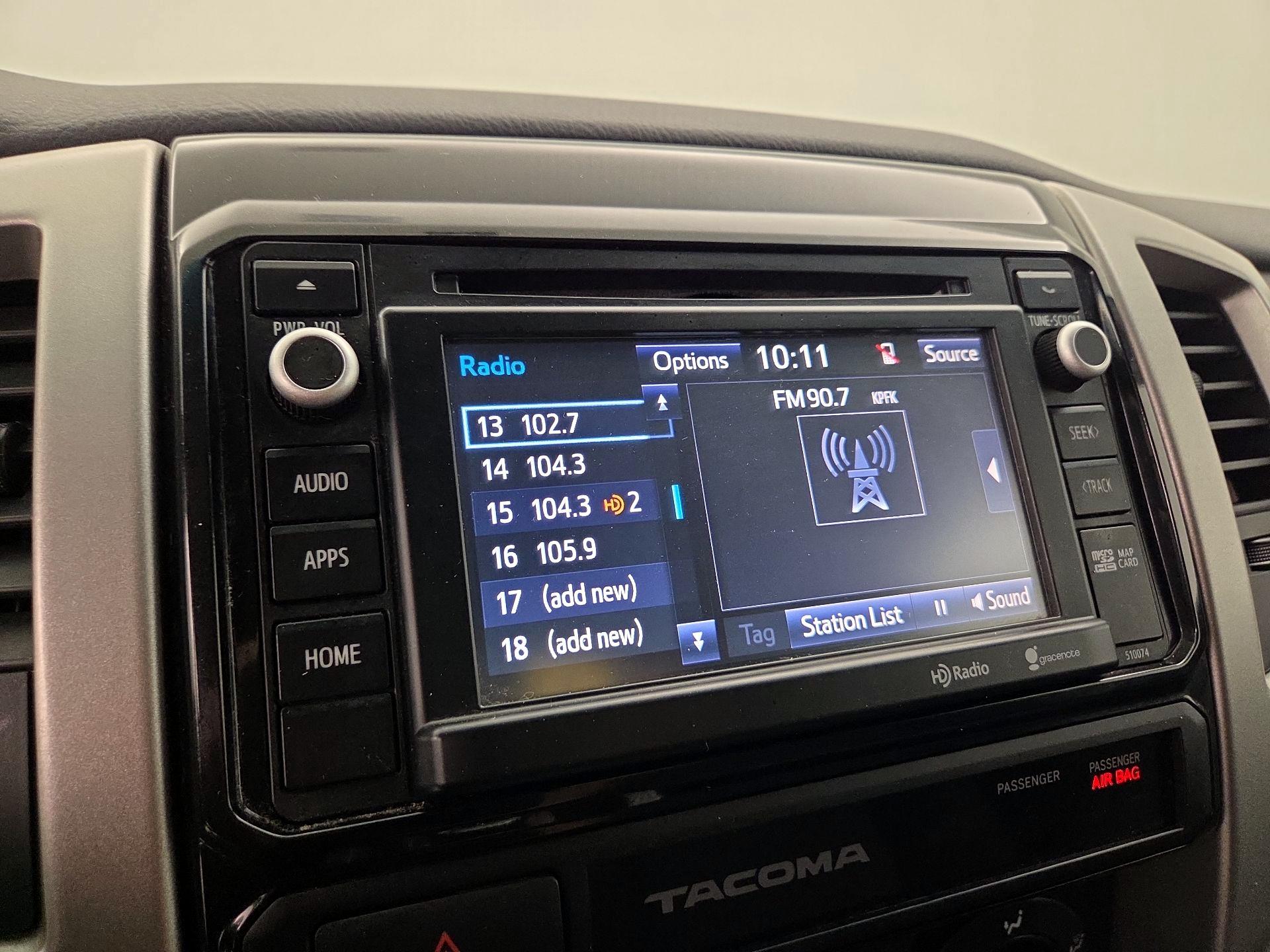 Thumbnail: 2015 Toyota Tacoma - 16