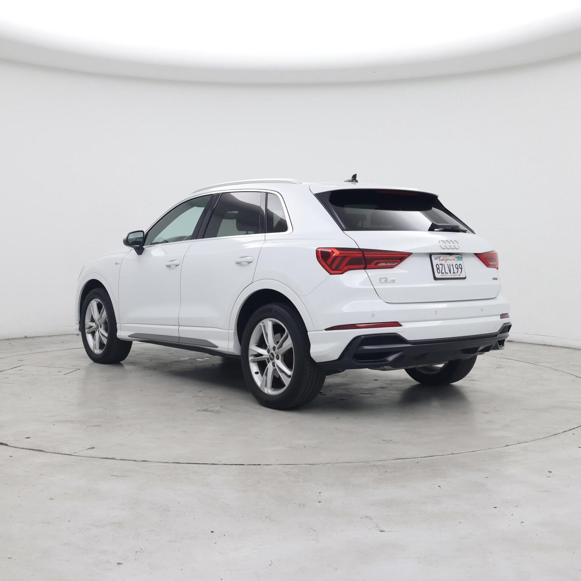 Thumbnail: 2022 Audi Q3 - 2