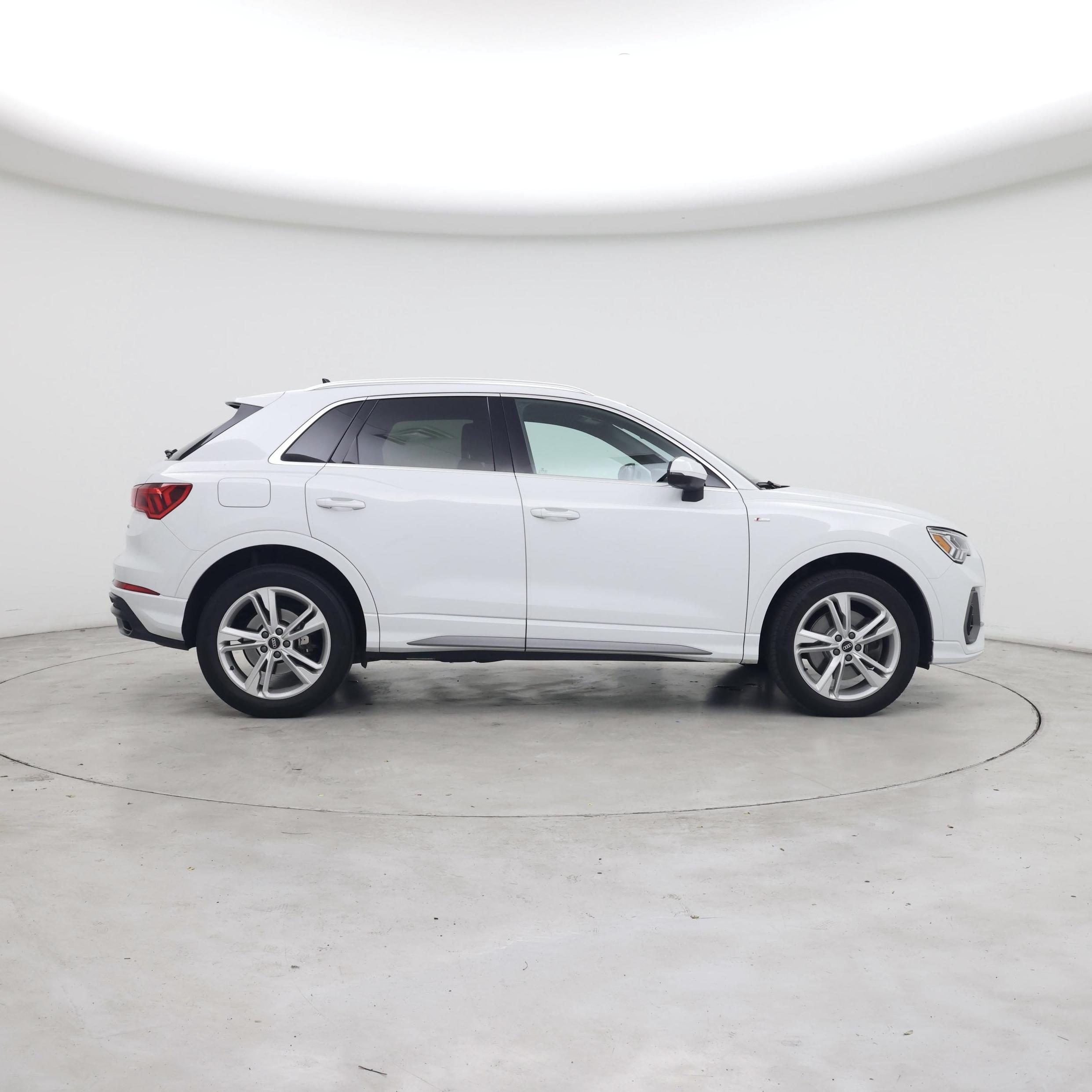 Thumbnail: 2022 Audi Q3 - 7