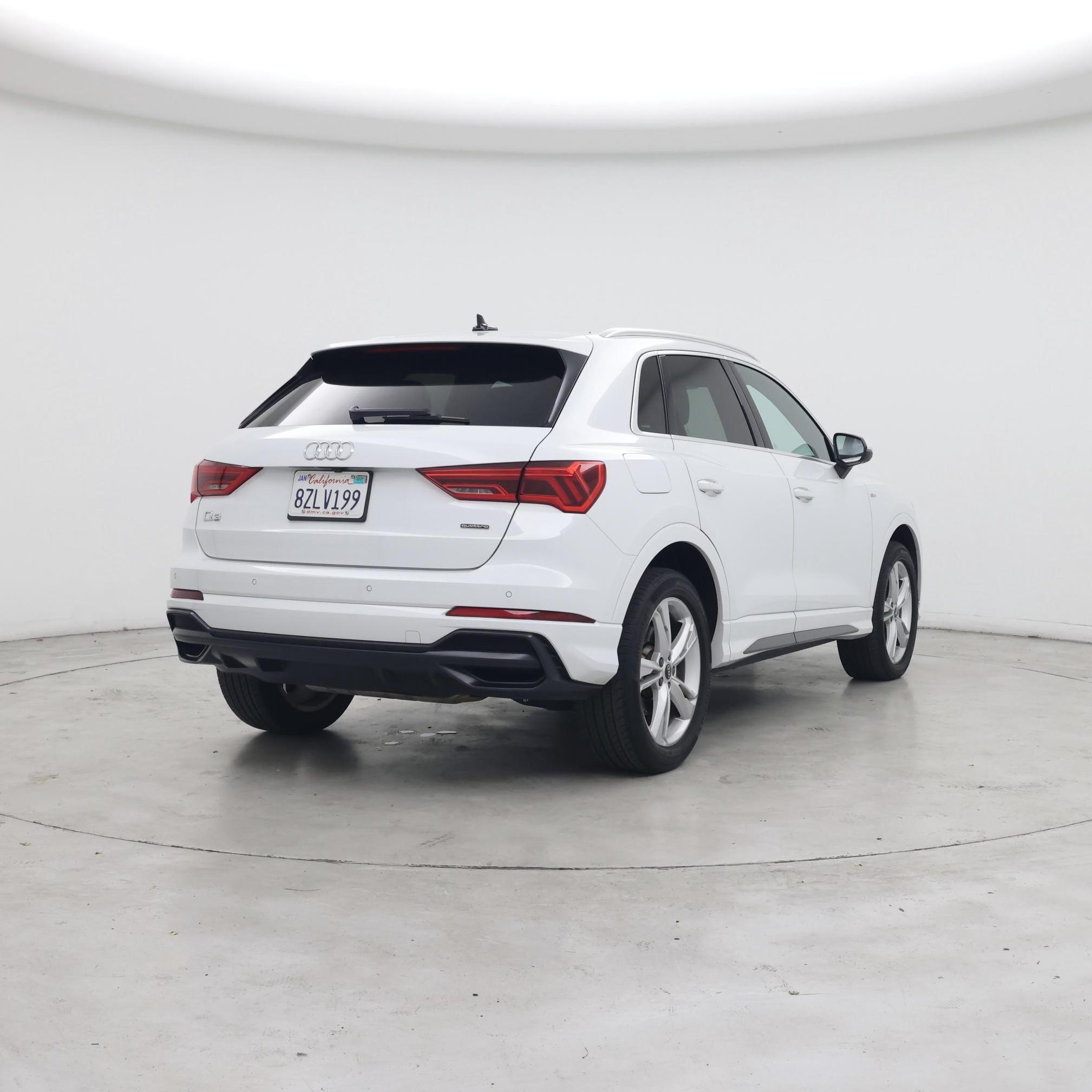 Thumbnail: 2022 Audi Q3 - 8