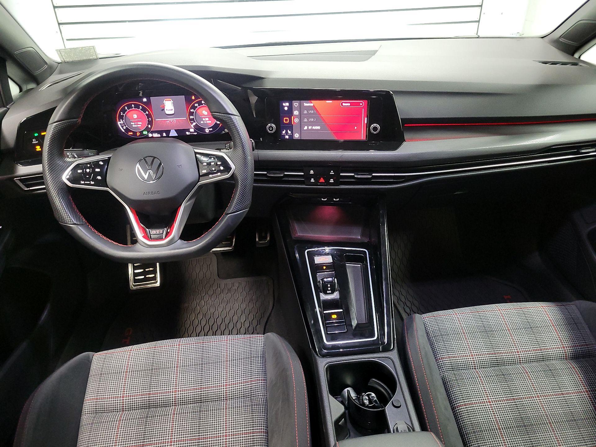 Thumbnail: 2024 Volkswagen Golf - 9