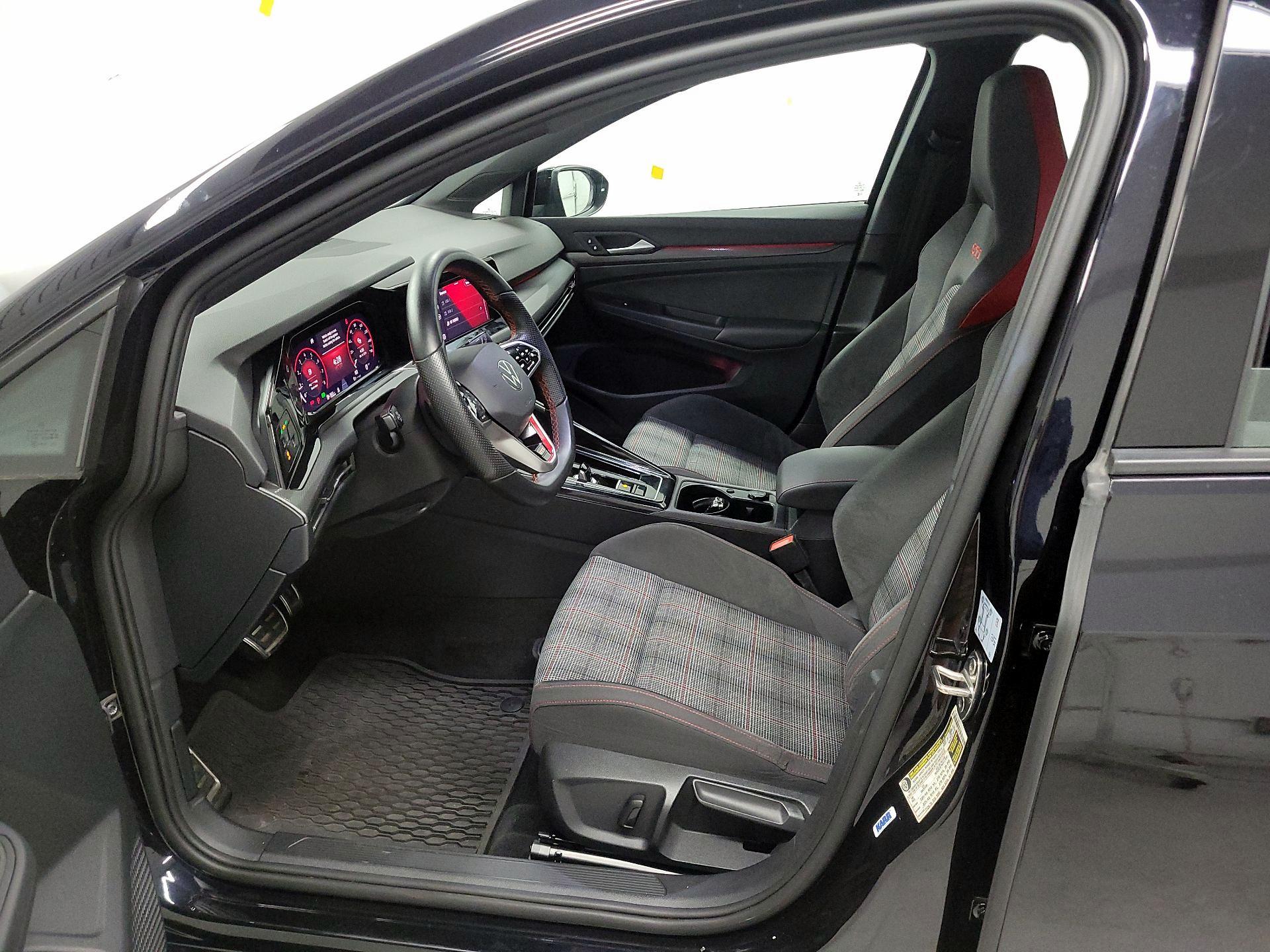 Thumbnail: 2024 Volkswagen Golf - 11