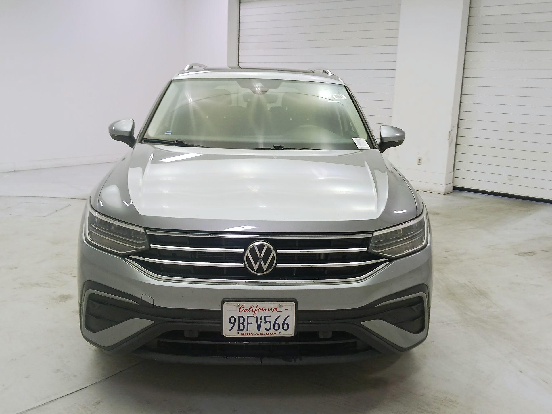 Thumbnail: 2022 Volkswagen Tiguan - 2