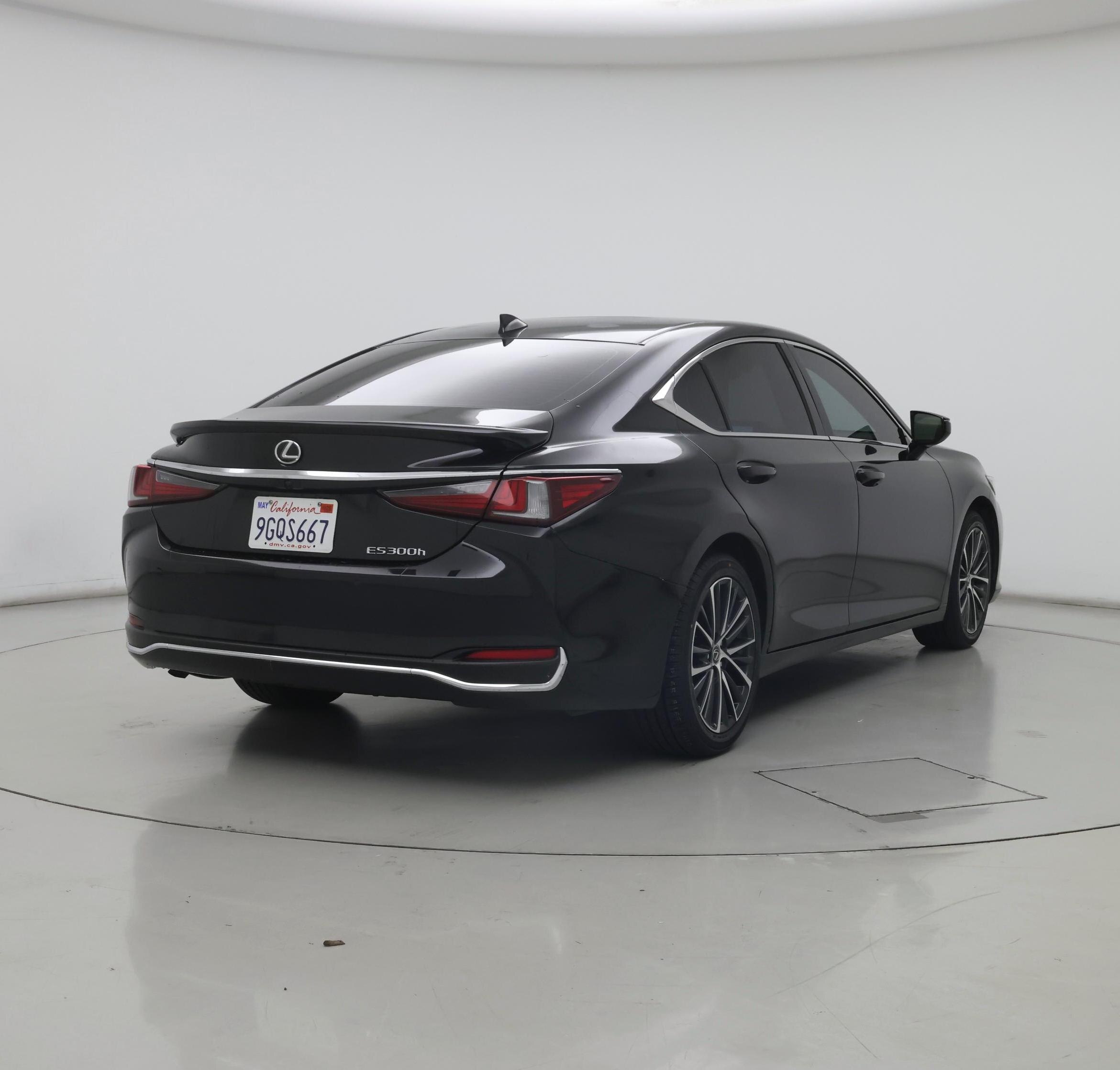 Thumbnail: 2023 Lexus ES - 8