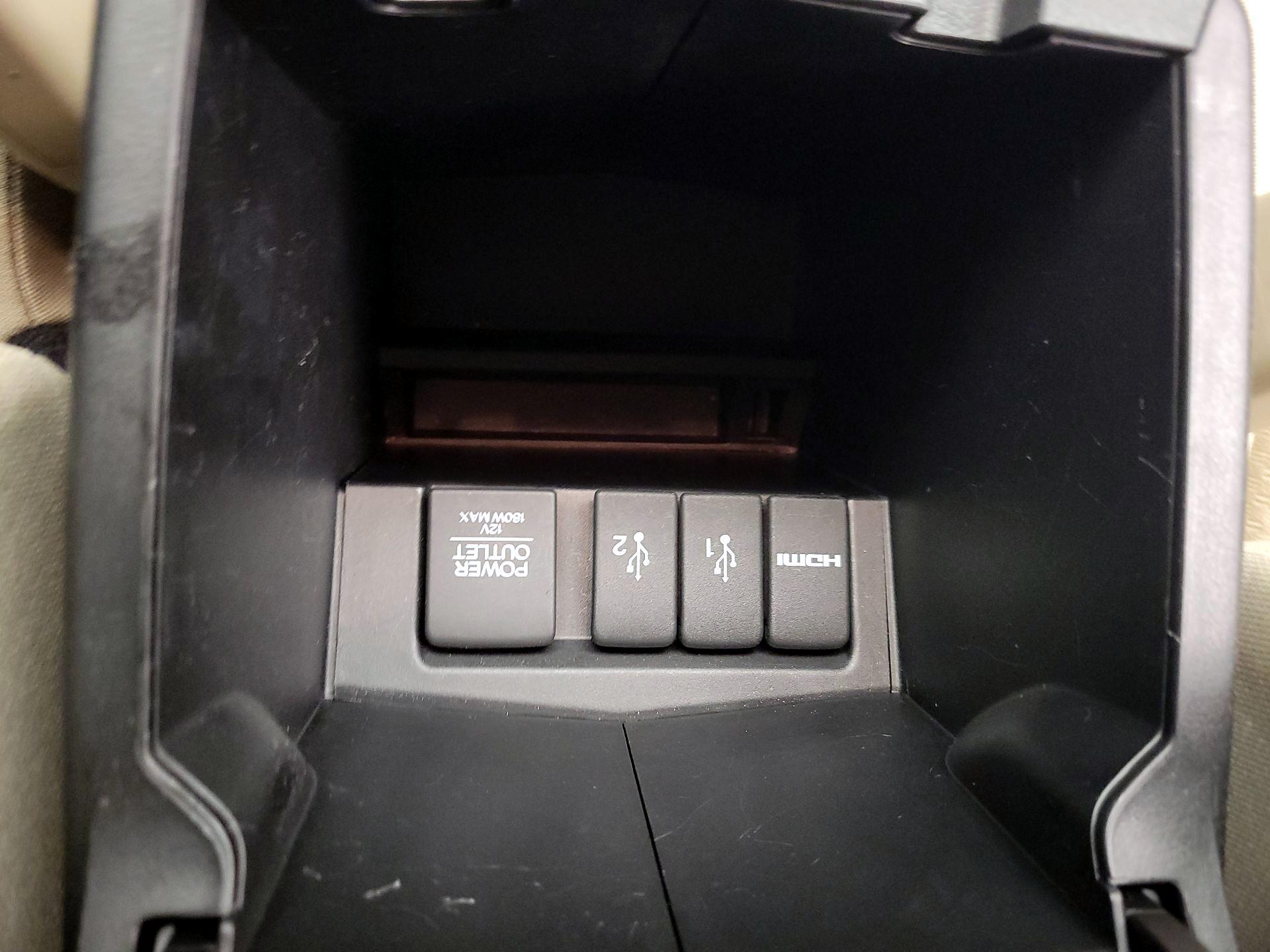 Thumbnail: 2015 Honda CR-V - 18