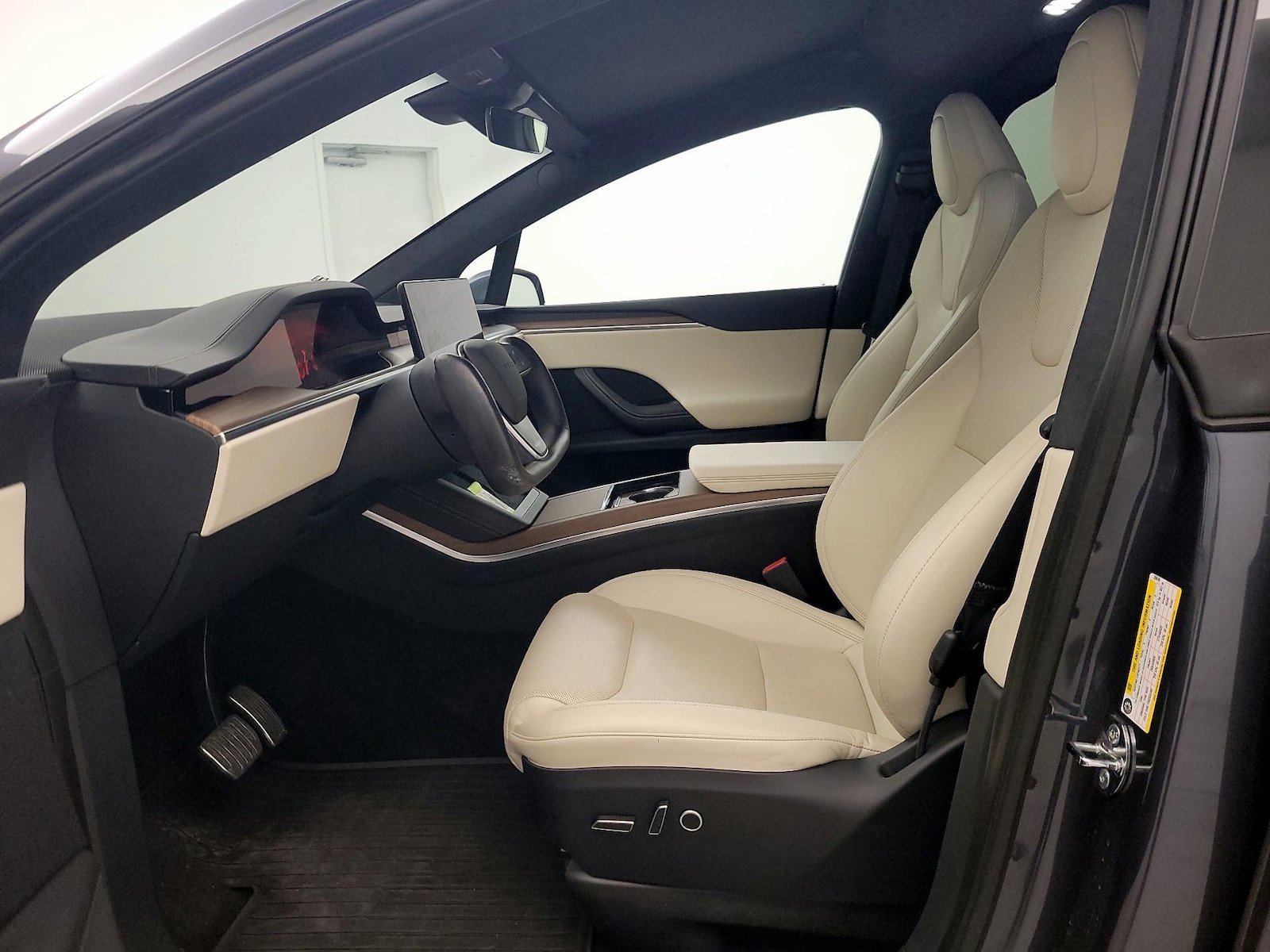 2022 Tesla Model X Long Range - Photo 10
