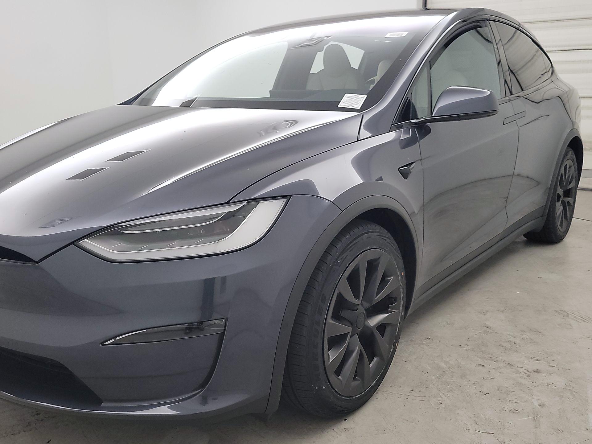 Thumbnail: 2022 Tesla Model X - 3