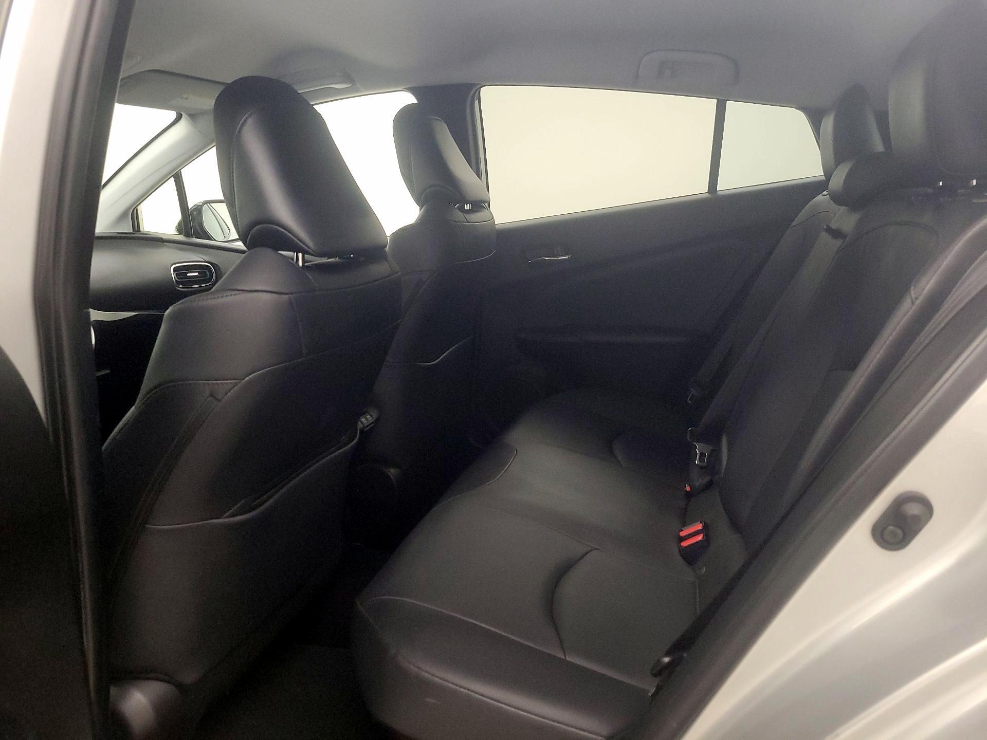 Thumbnail: 2019 Toyota Prius - 18