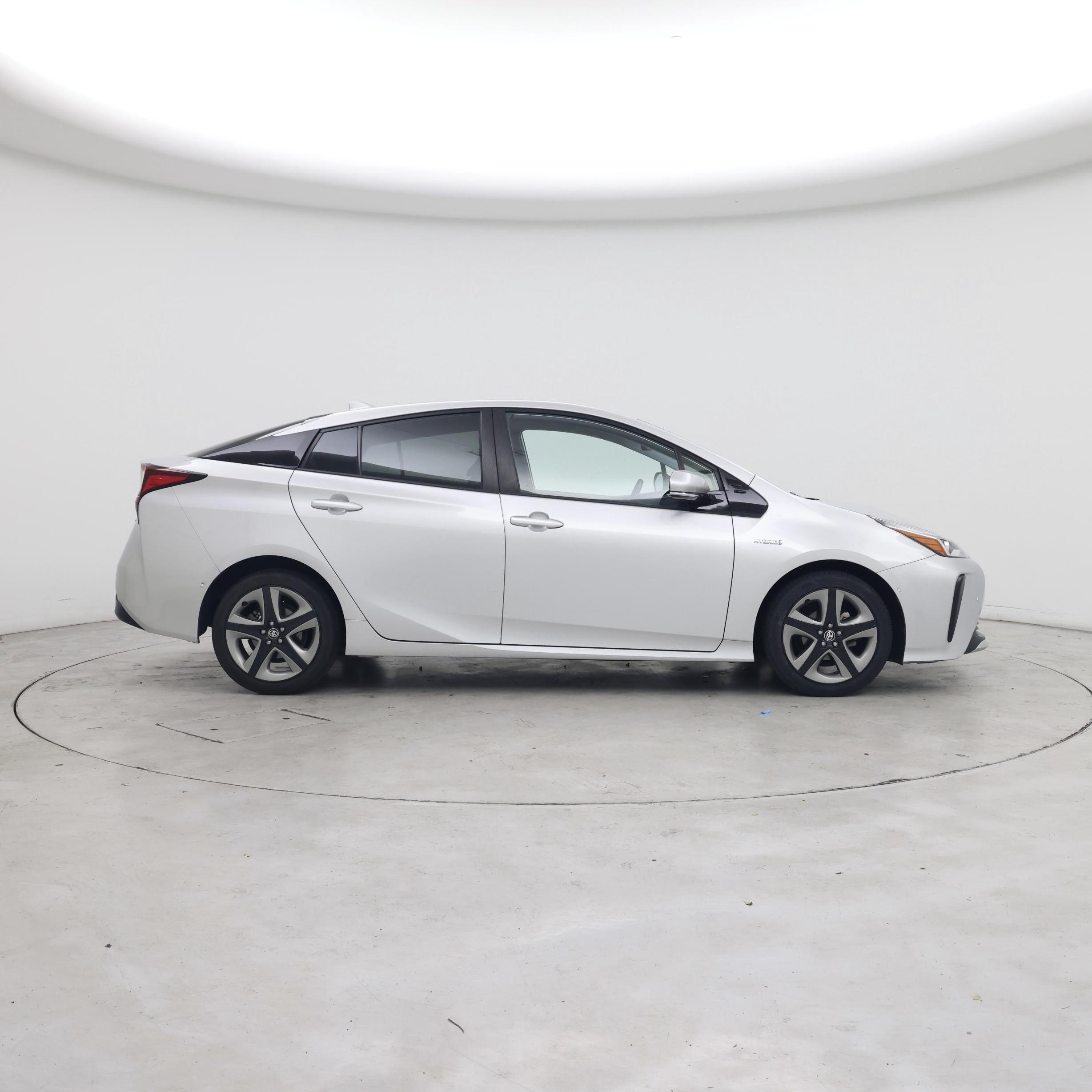 Thumbnail: 2019 Toyota Prius - 7