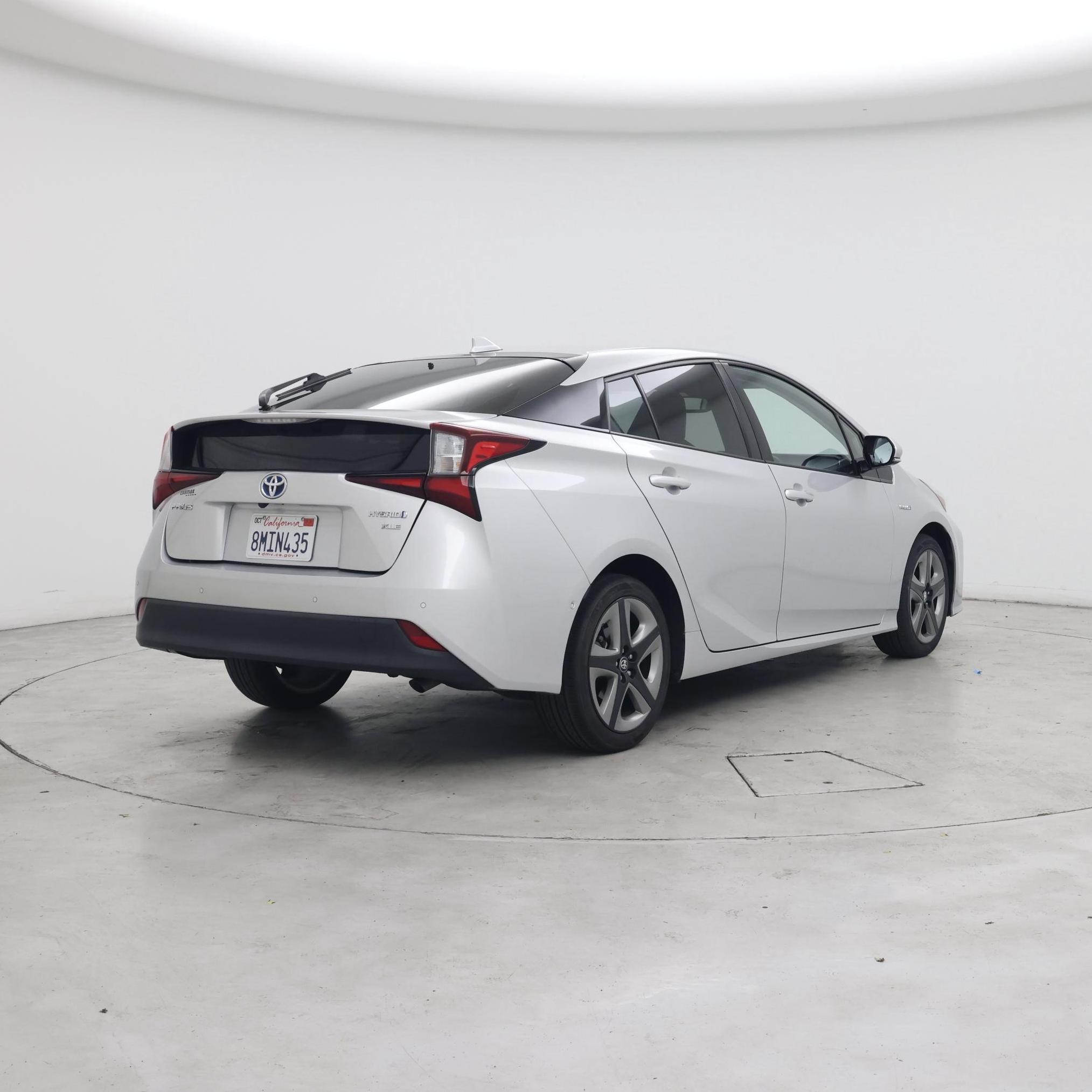Thumbnail: 2019 Toyota Prius - 8
