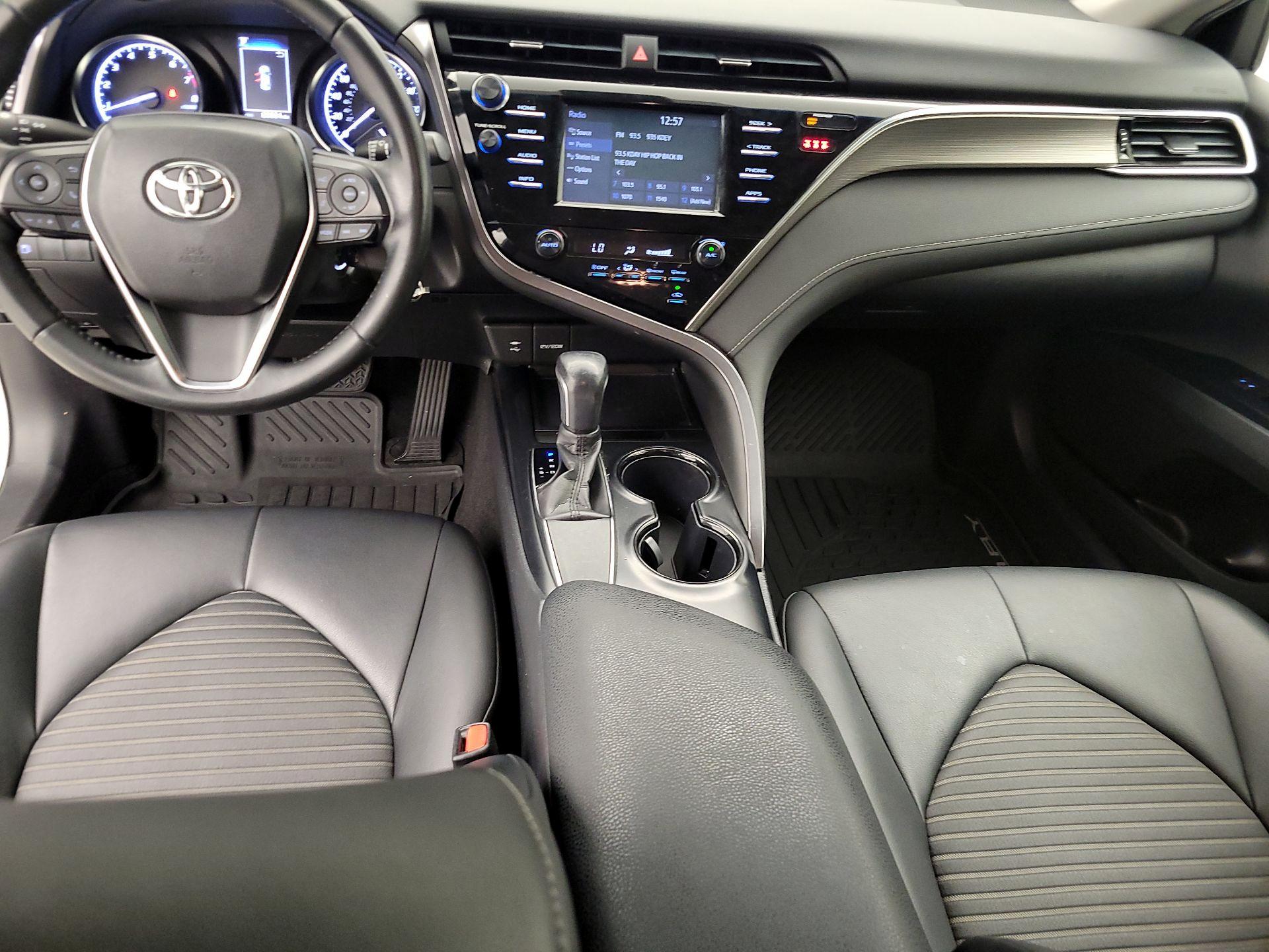 Thumbnail: 2018 Toyota Camry - 9
