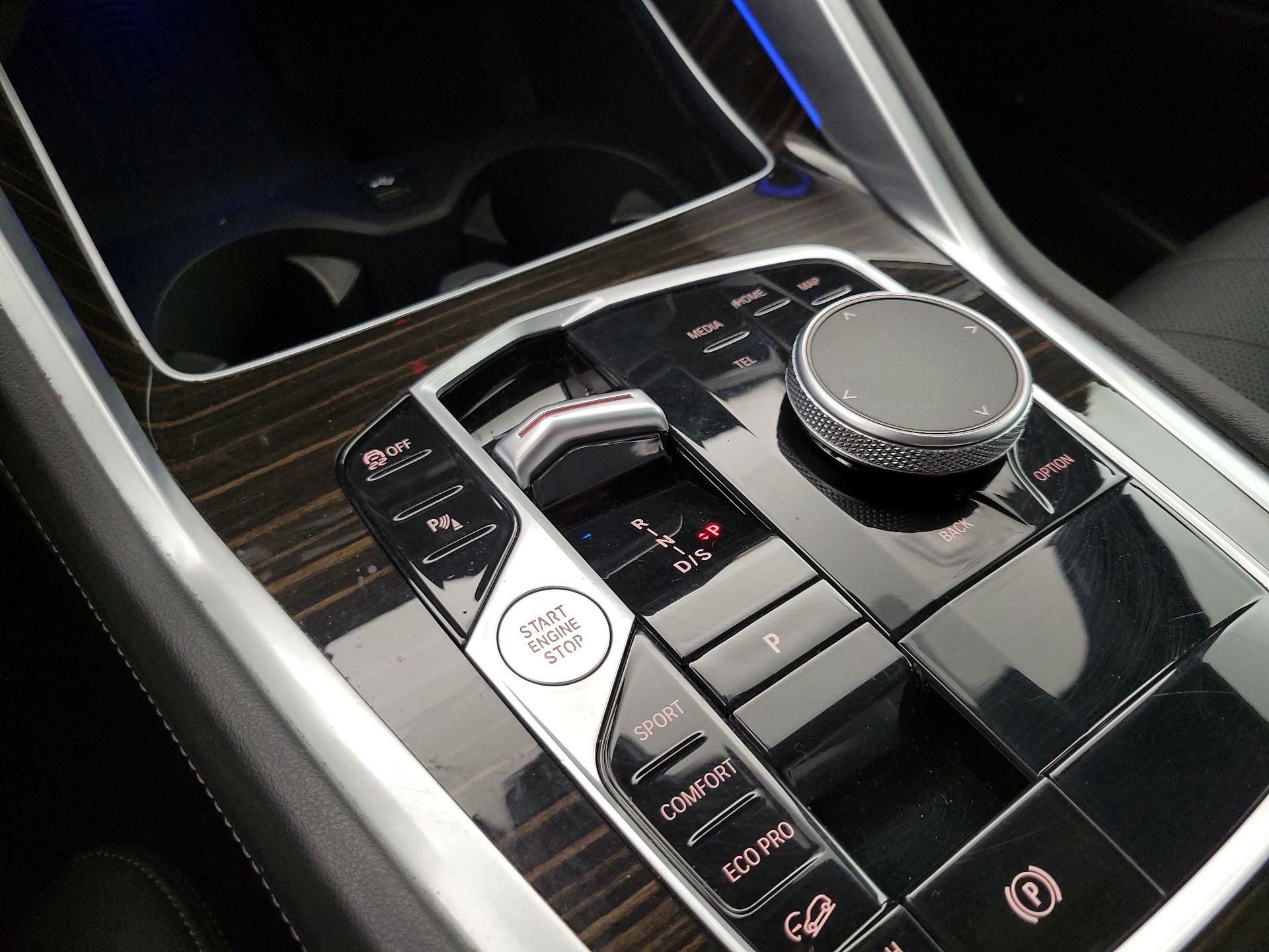 Thumbnail: 2025 BMW X6 - 18