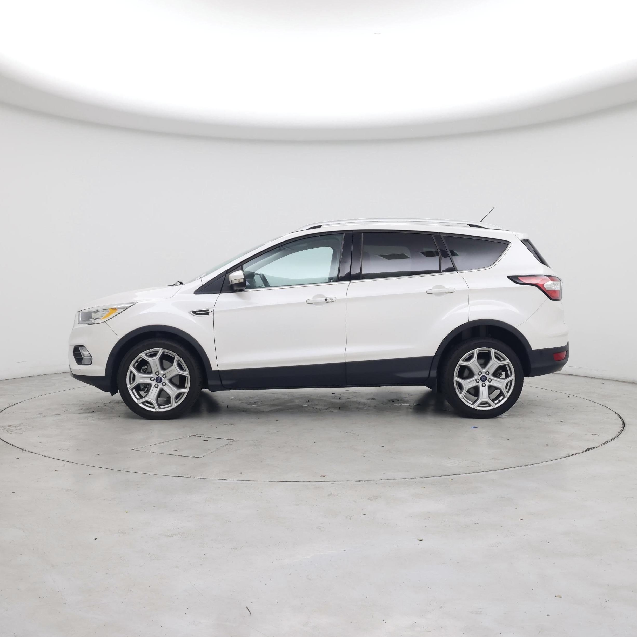 Thumbnail: 2017 Ford Escape - 3