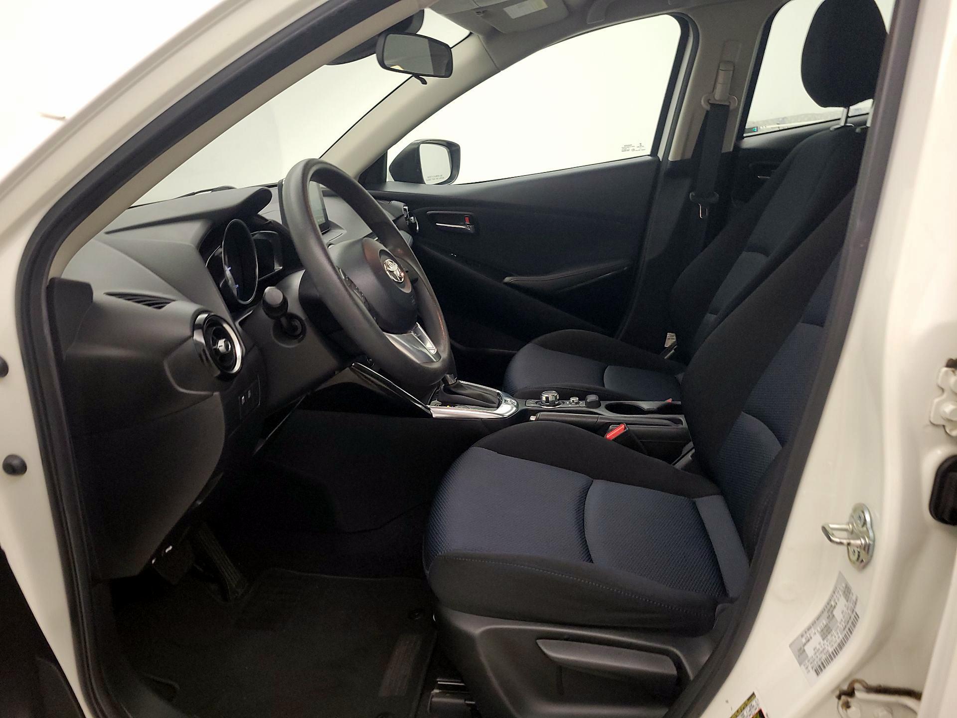 Thumbnail: 2017 Toyota Yaris iA - 11