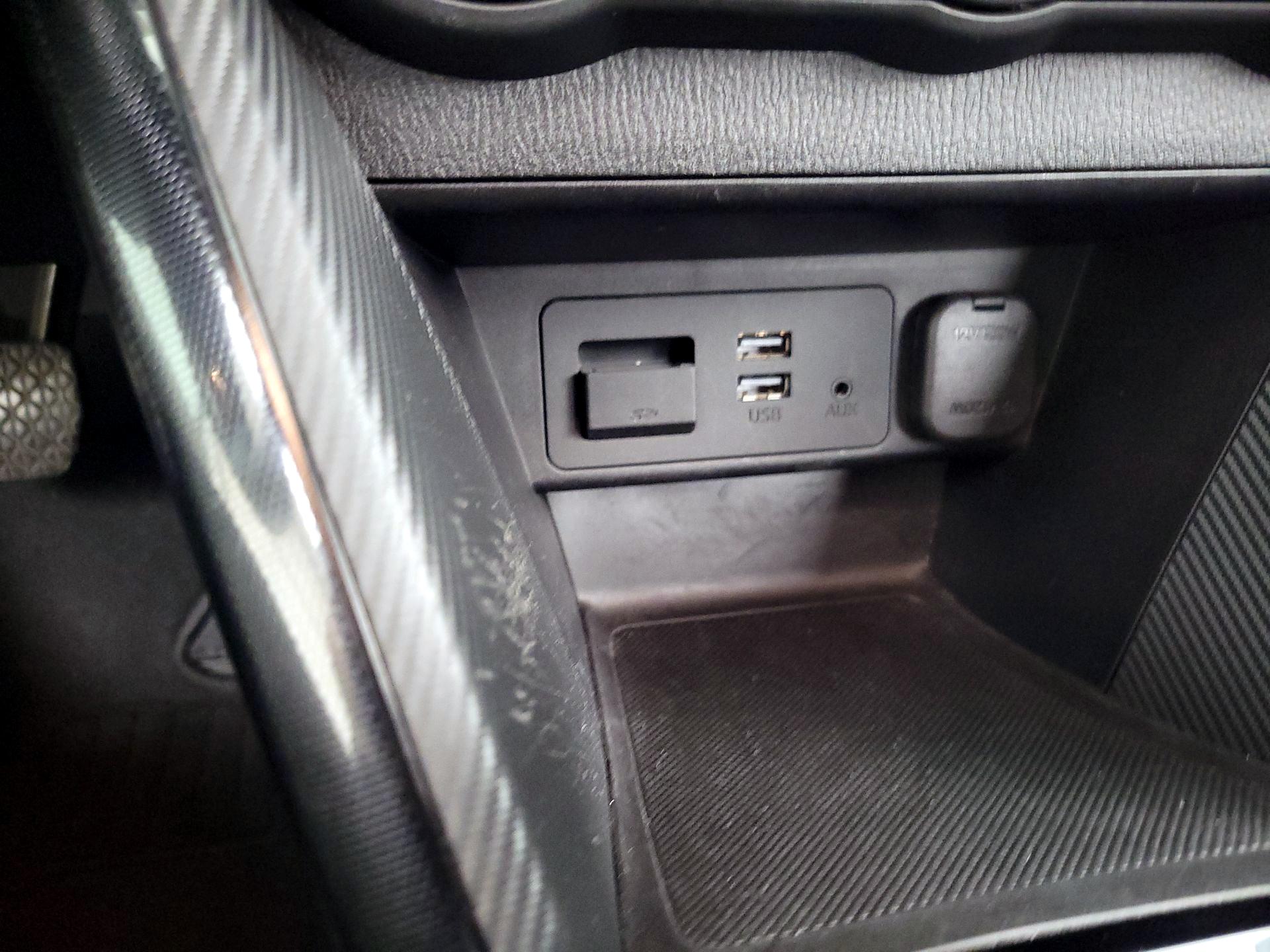 Thumbnail: 2017 Toyota Yaris iA - 18