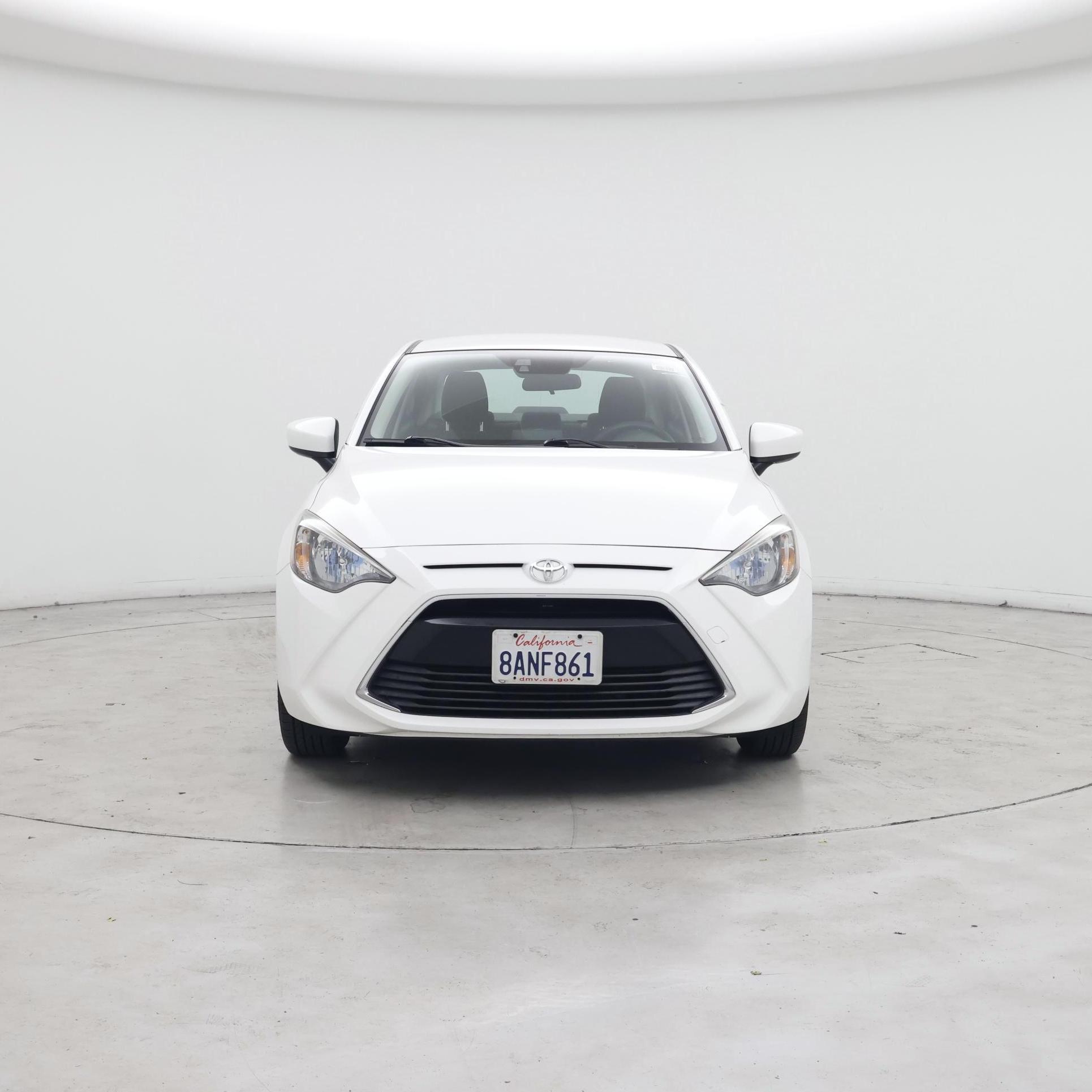 Thumbnail: 2017 Toyota Yaris iA - 5