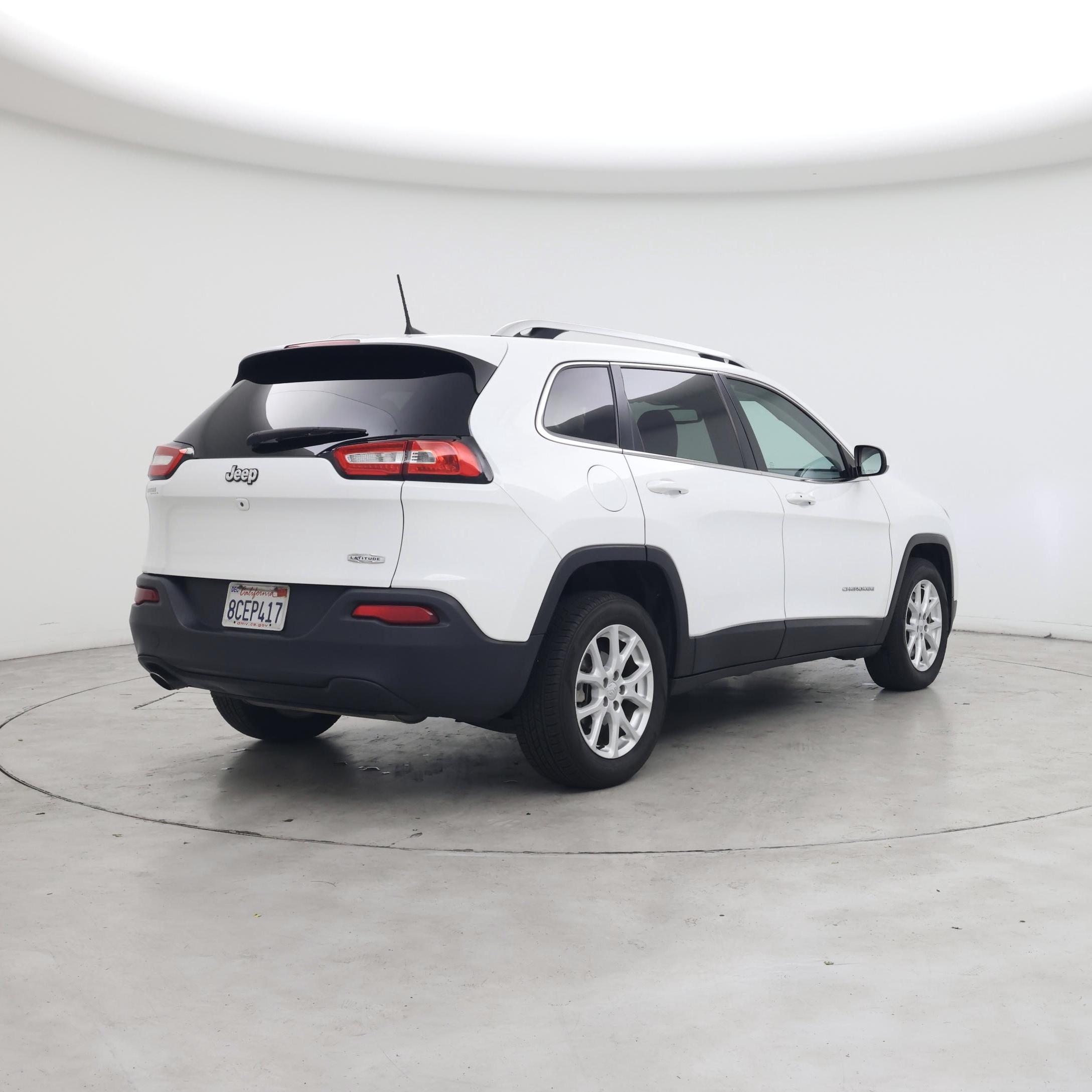 Thumbnail: 2018 Jeep Cherokee - 8