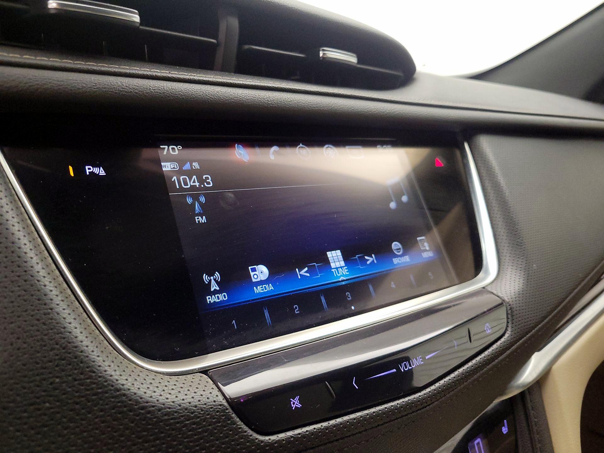Thumbnail: 2018 Cadillac XT5 - 15