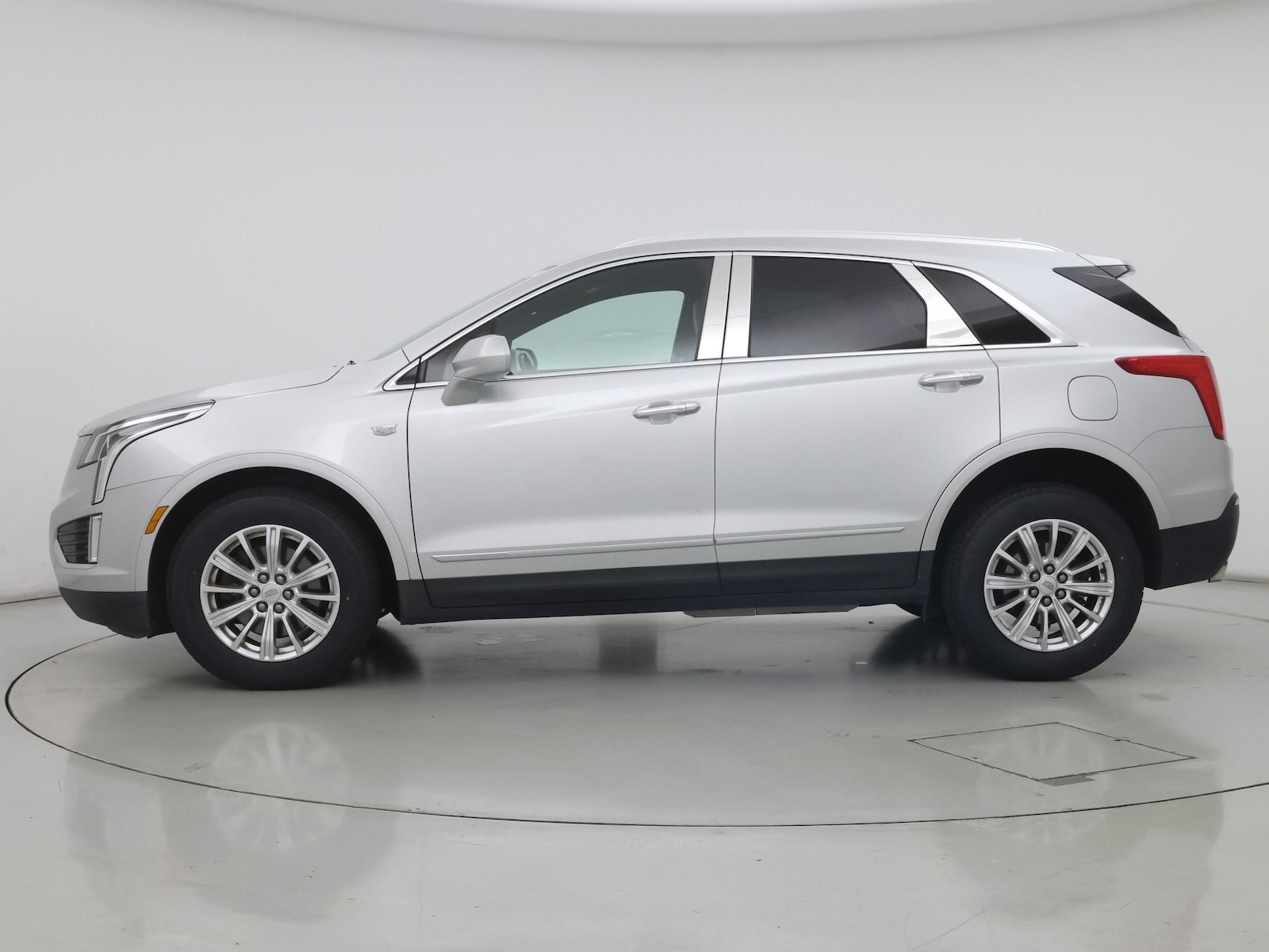 2018 Cadillac XT5 Base - Photo 4
