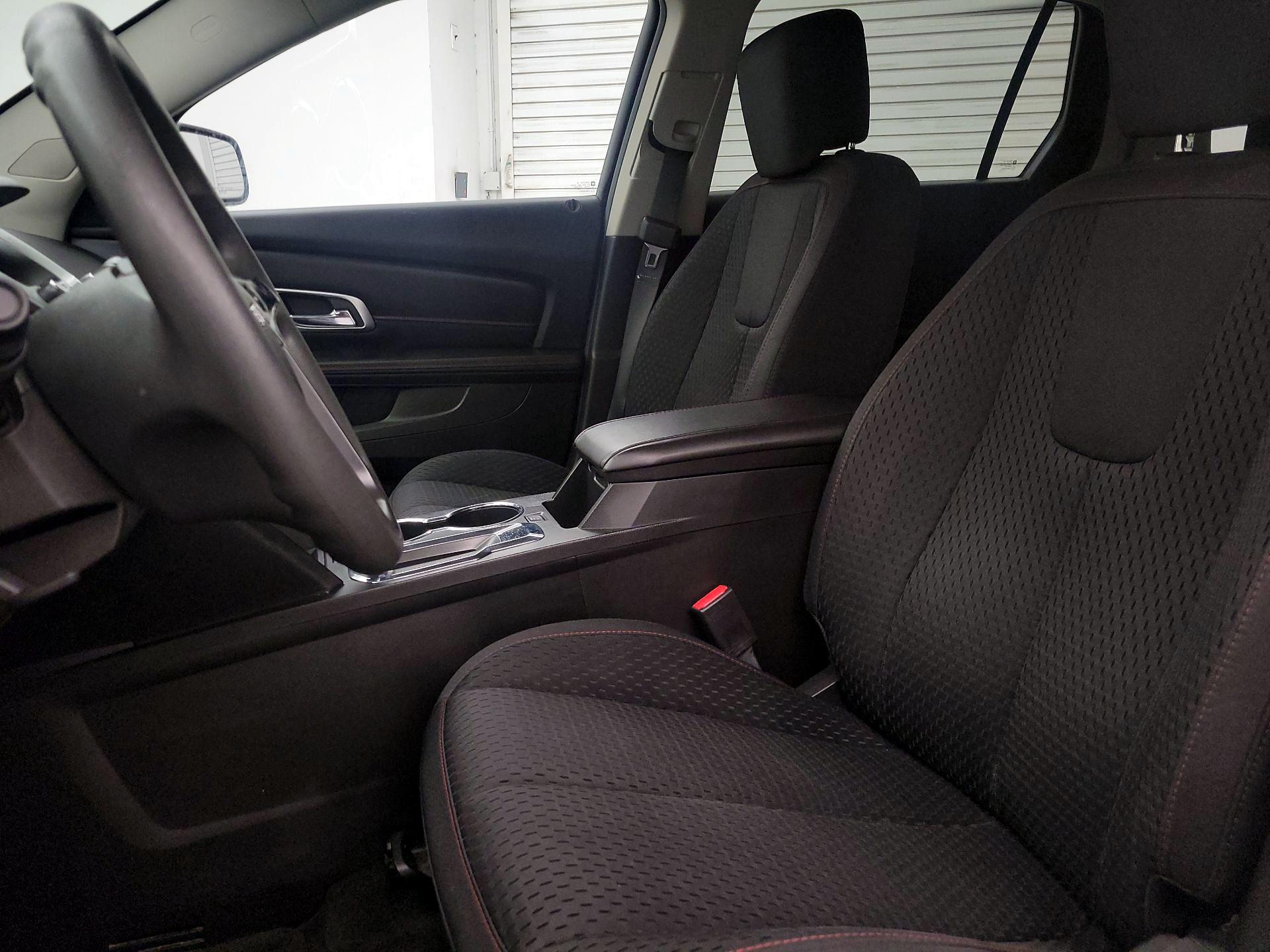 Thumbnail: 2015 GMC Terrain - 11