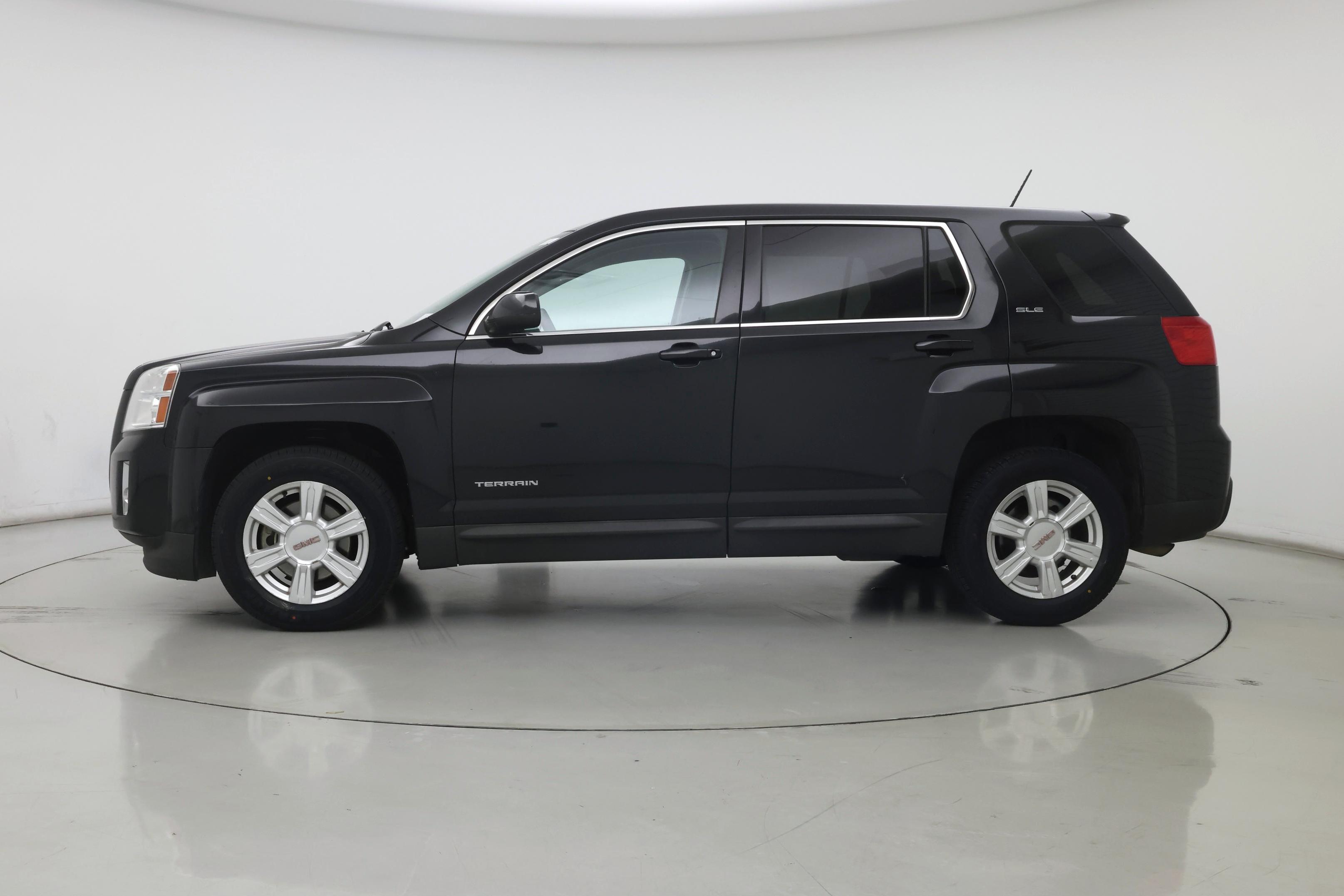 Thumbnail: 2015 GMC Terrain - 3