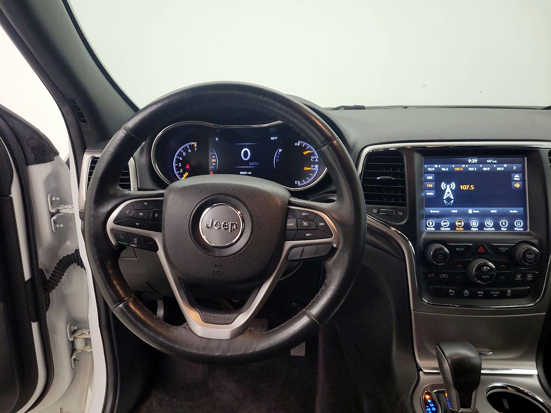 Thumbnail: 2018 Jeep Grand Cherokee - 10