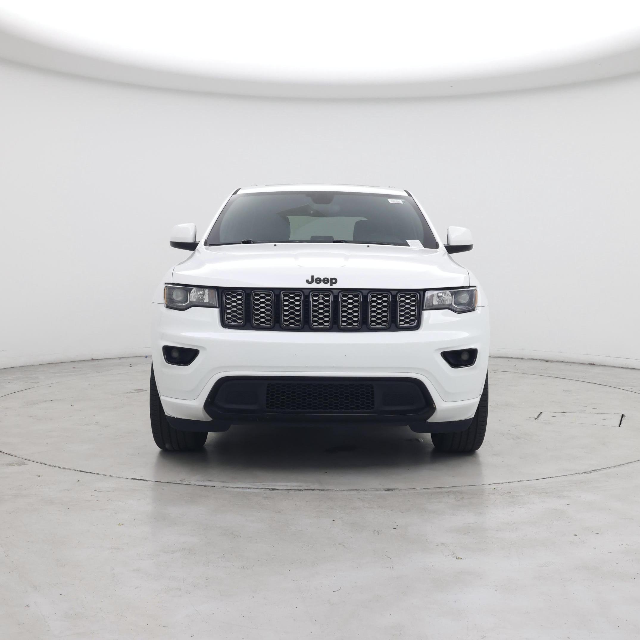 Thumbnail: 2018 Jeep Grand Cherokee - 5
